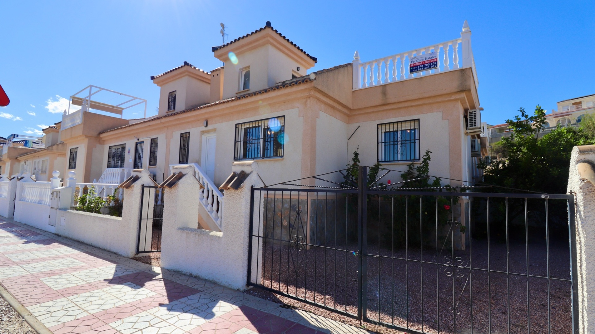 Resale - Townhouse - Ciudad Quesada - La Marquesa