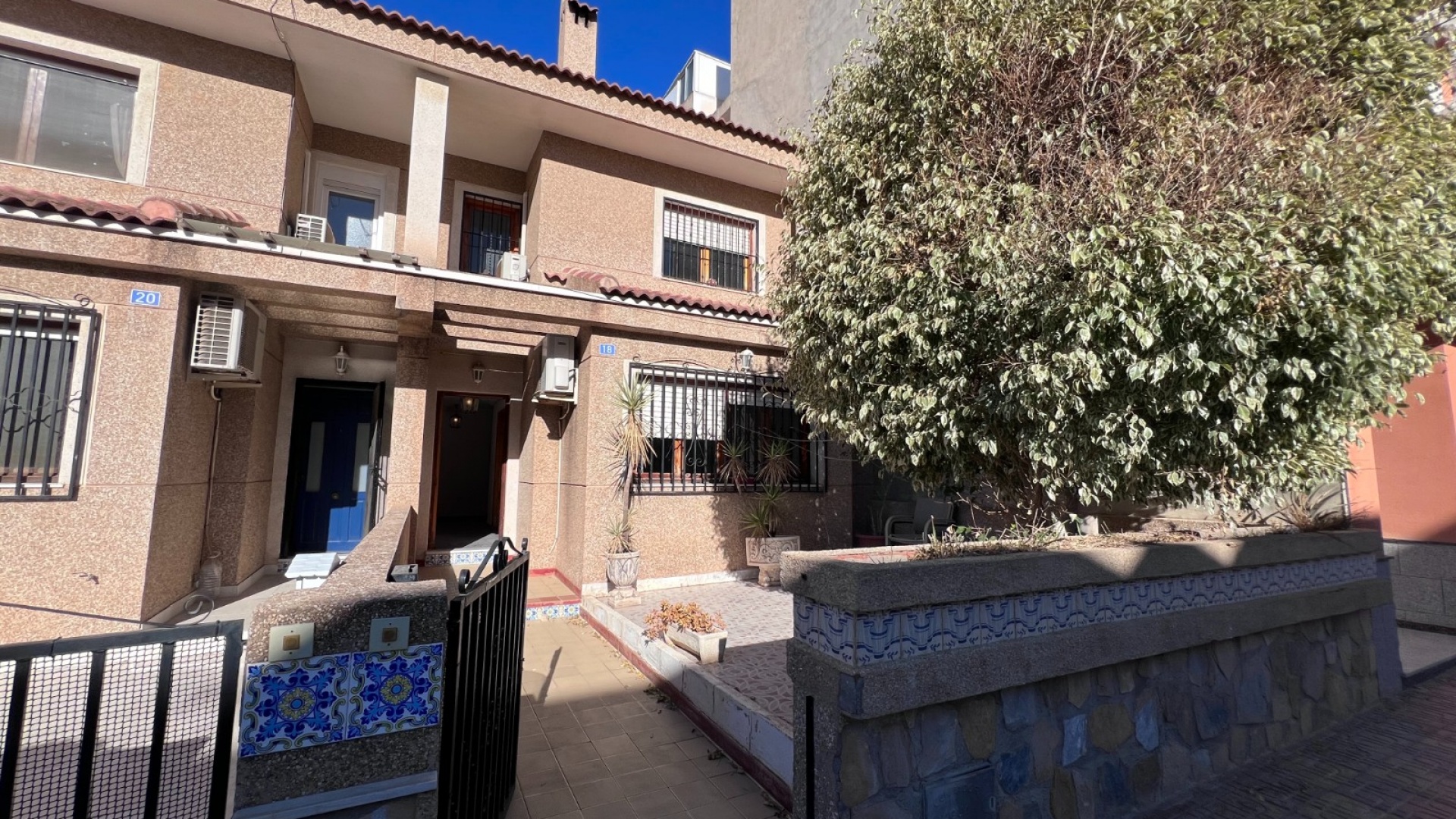 Resale - Townhouse - Jacarilla