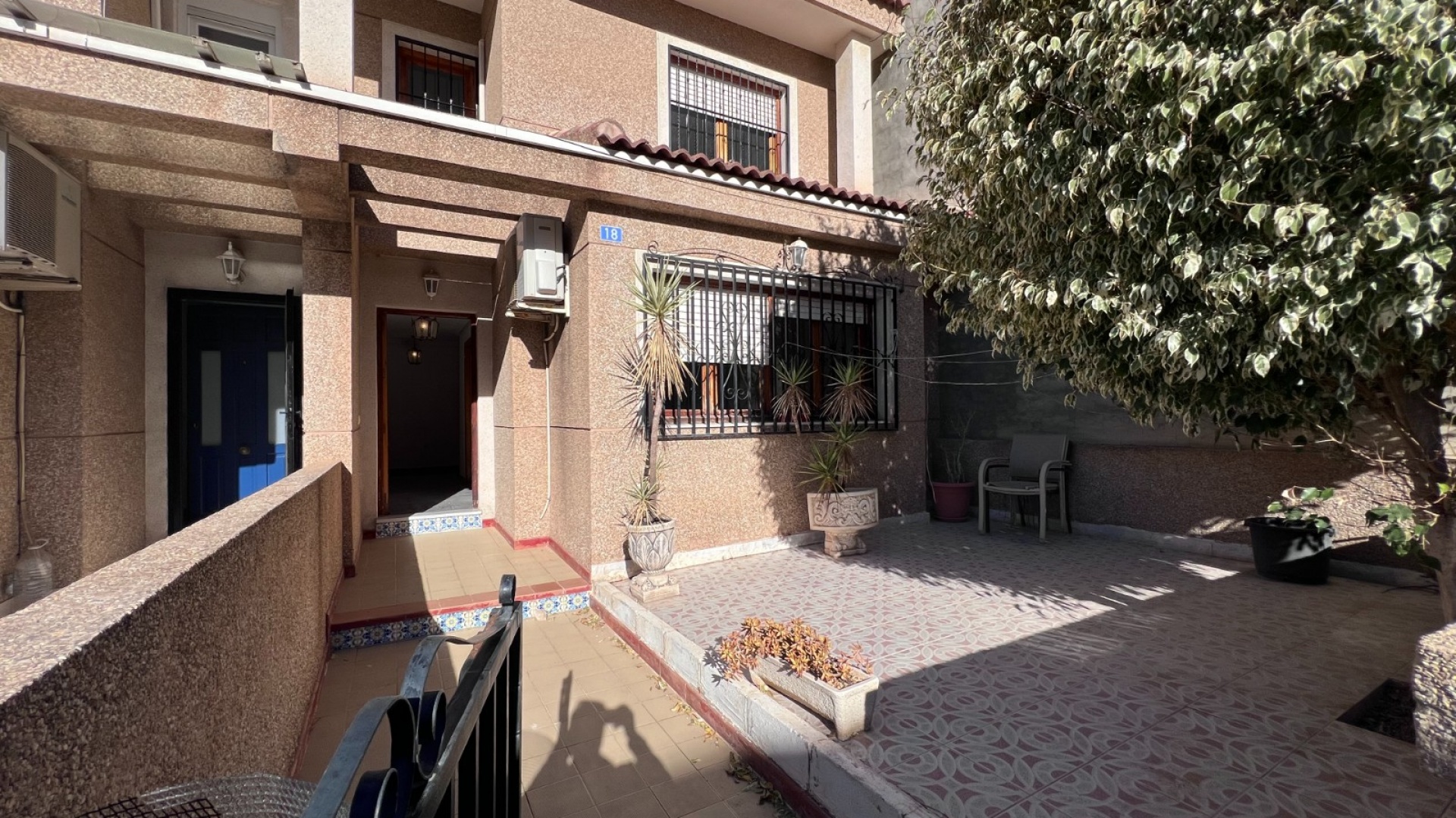 Resale - Townhouse - Jacarilla