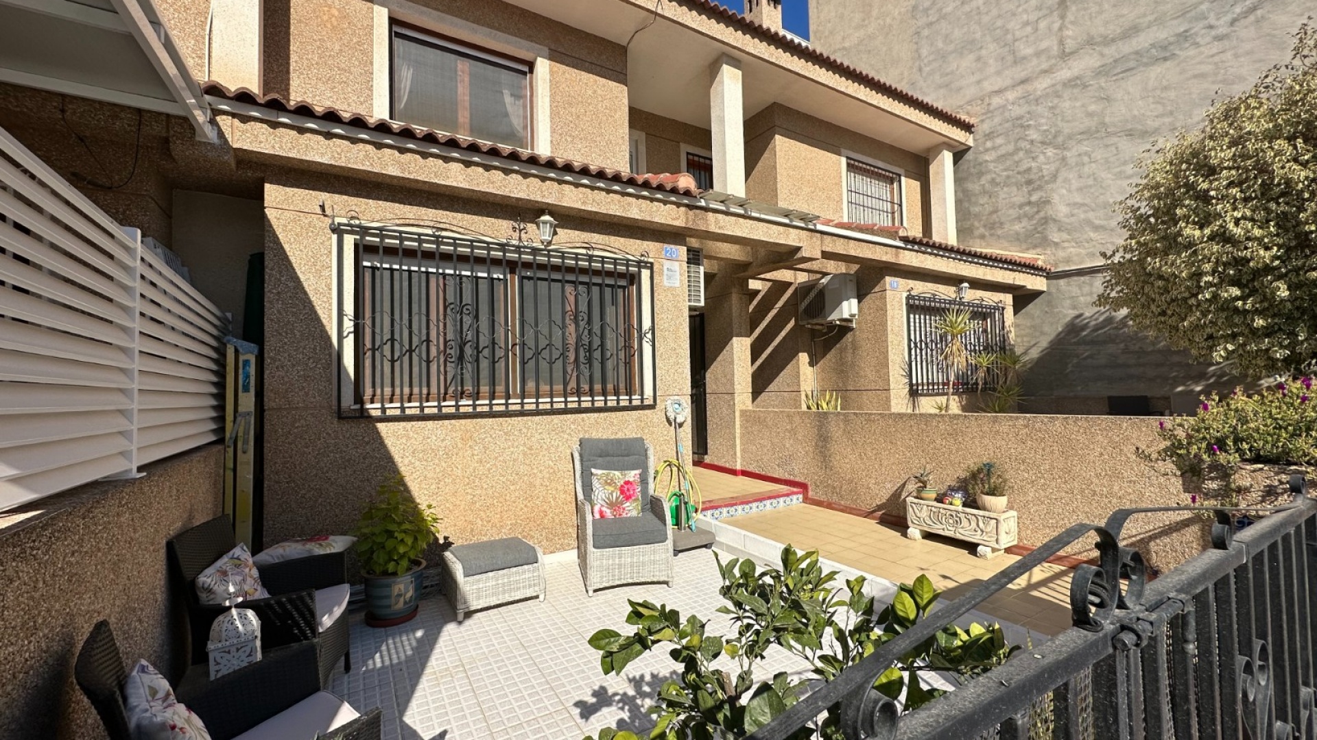 Resale - Townhouse - Jacarilla