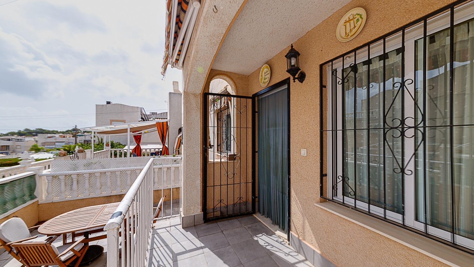 Resale - Townhouse - Los Balcones - lago jardin