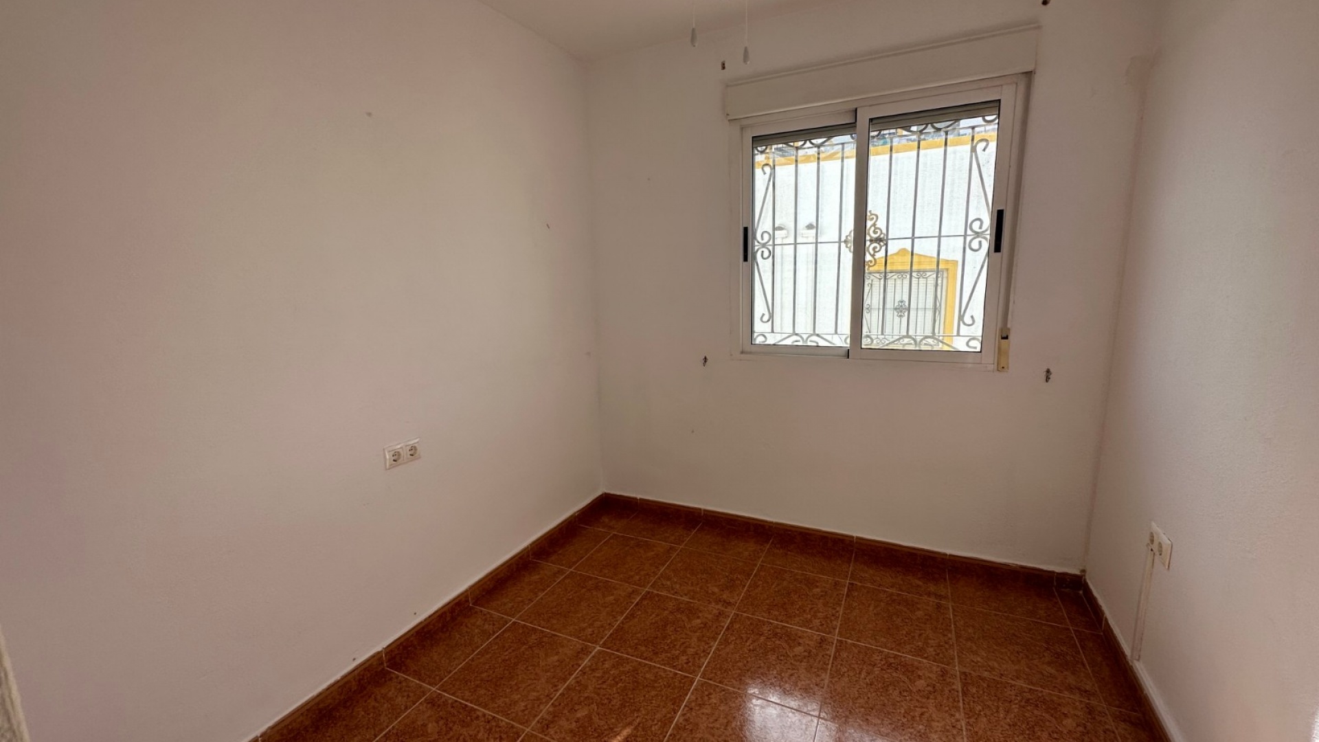 Resale - Townhouse - Los Montesinos - Entre Naranjos