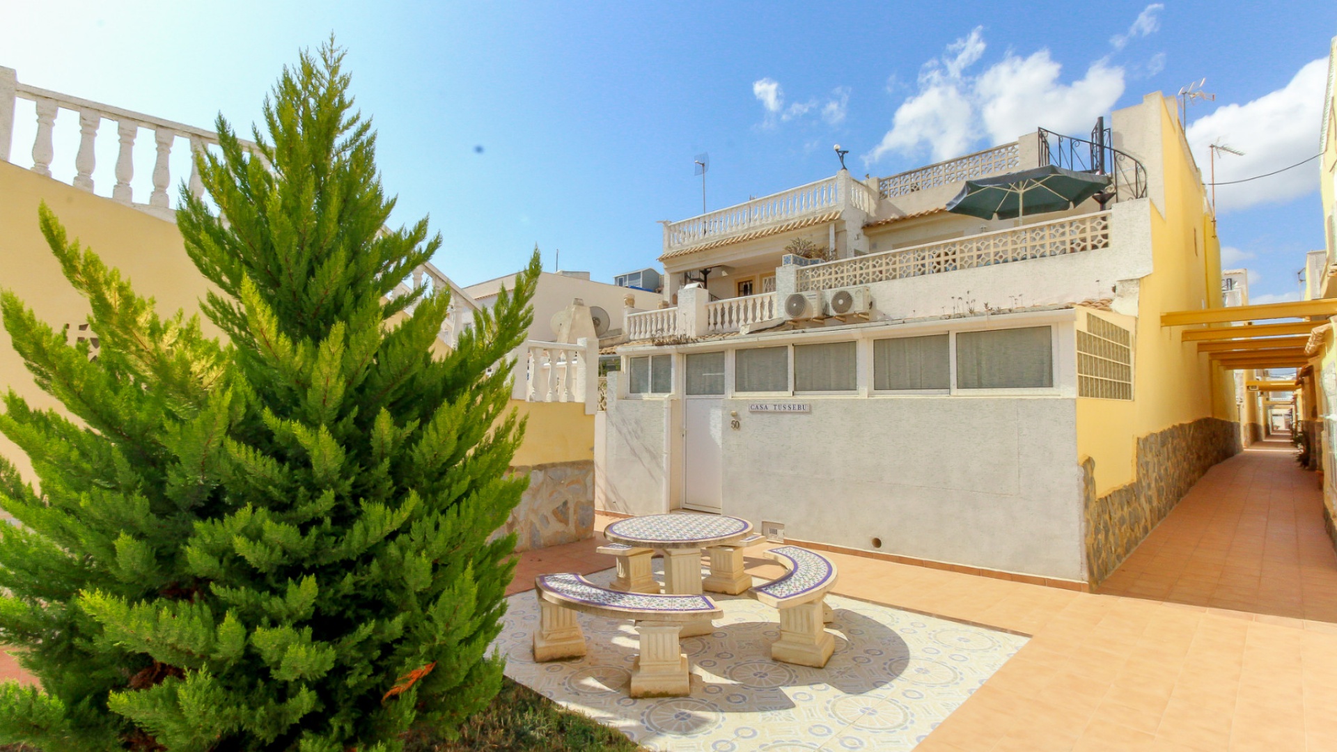 Resale - Townhouse - Playa Flamenca - las chismosas