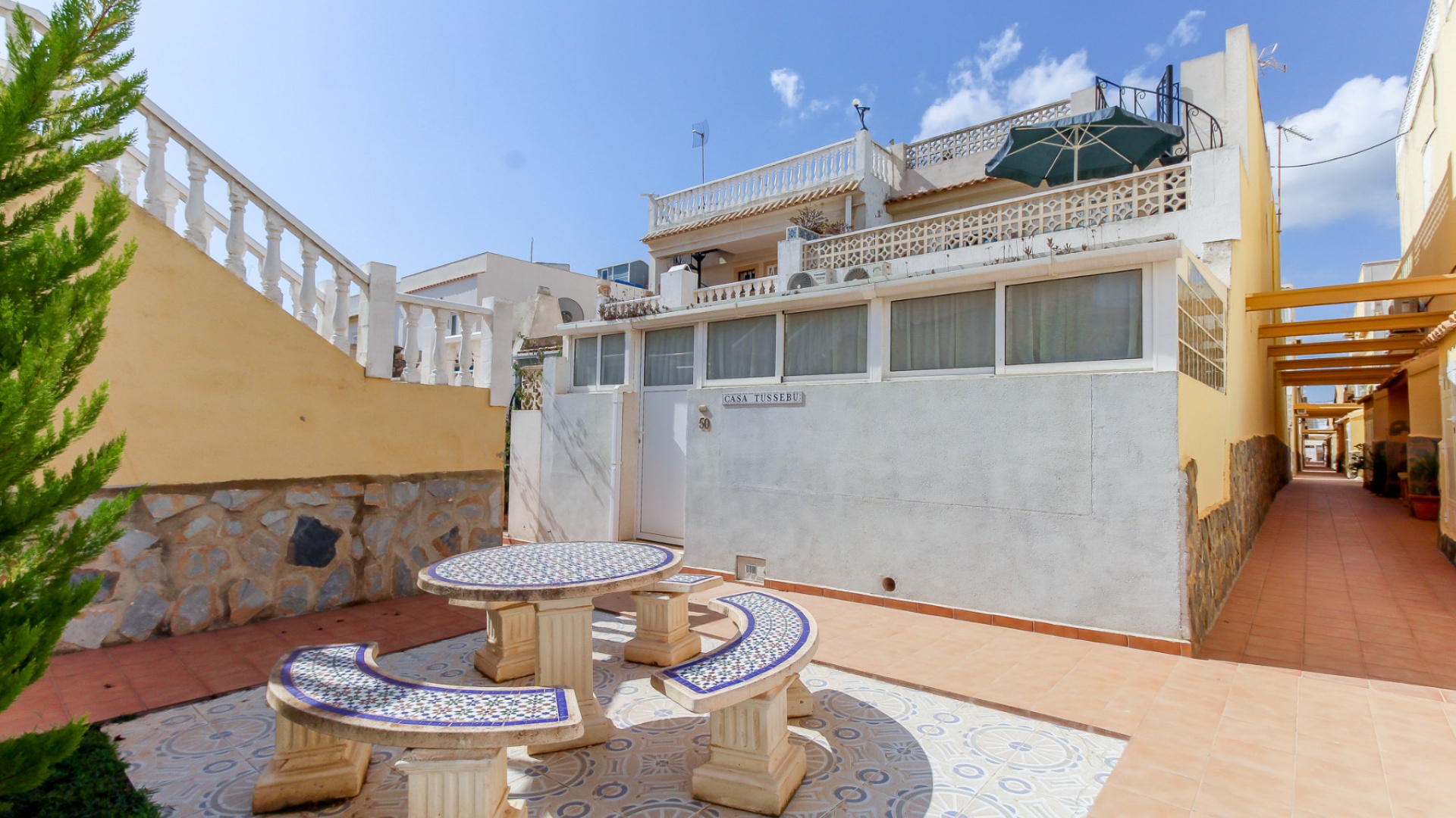 Resale - Townhouse - Playa Flamenca - las chismosas