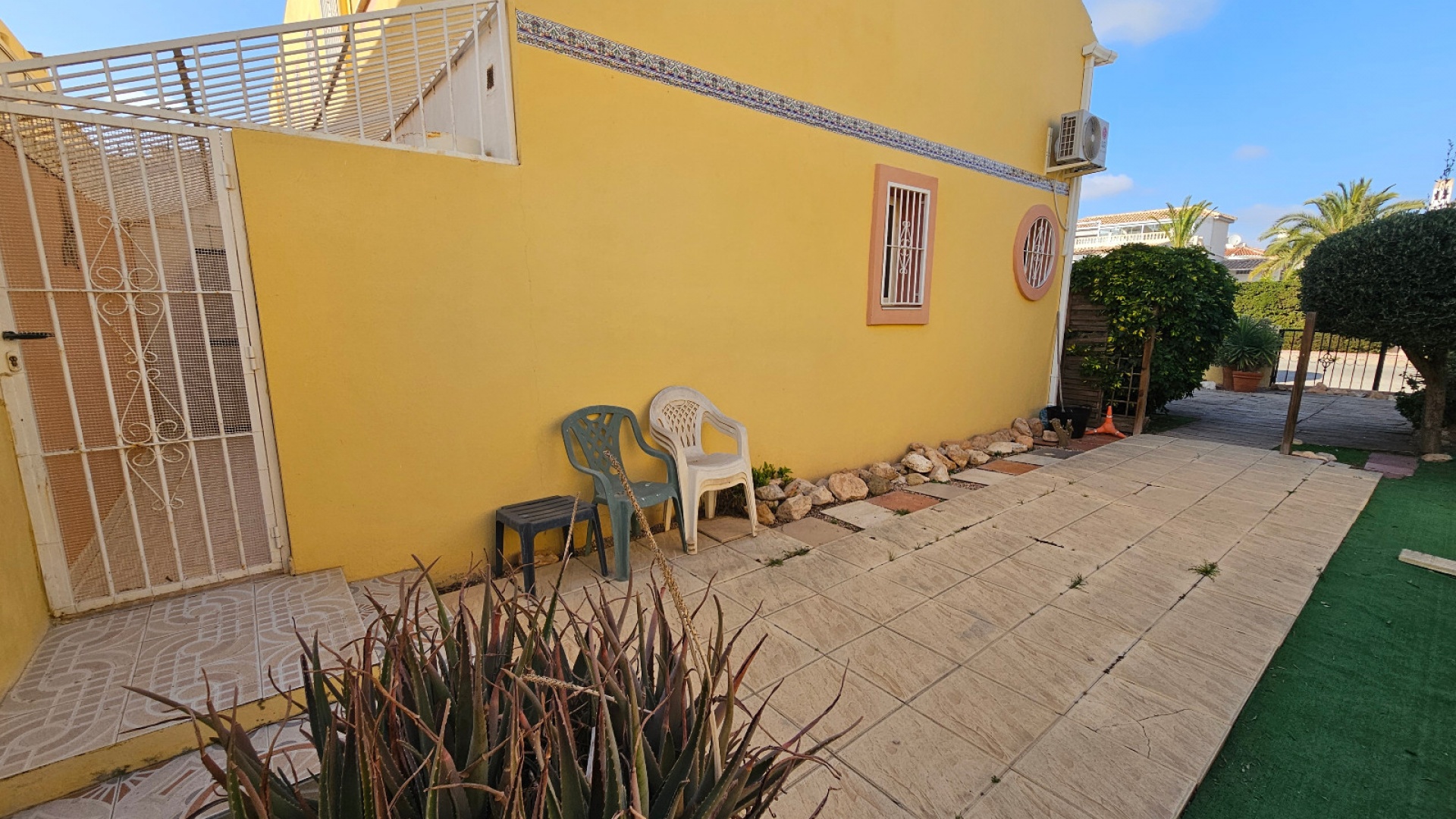 Resale - Townhouse - Playa Flamenca - las chismosas