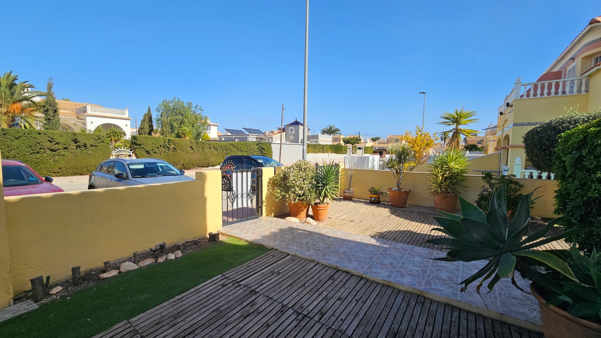 Resale - Townhouse - Playa Flamenca - las chismosas