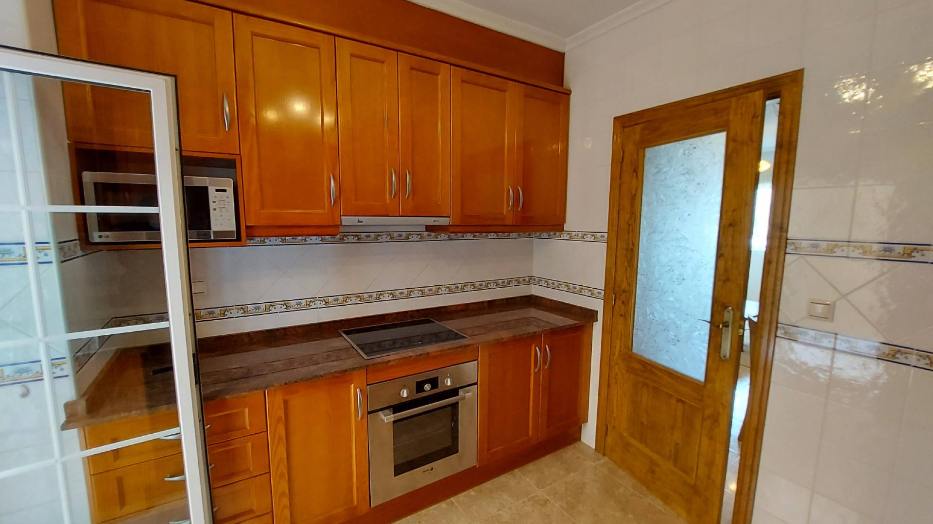 Resale - Townhouse - Villamartin - entre golf