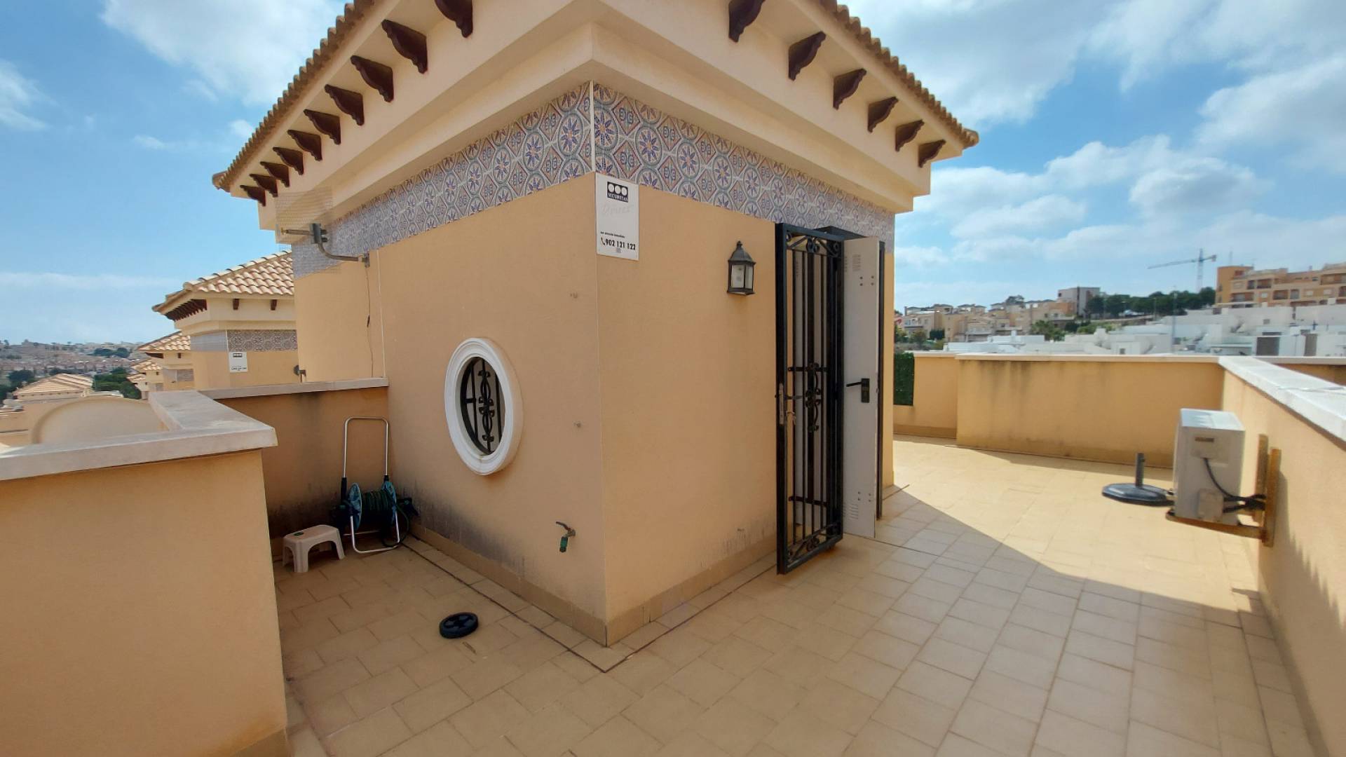 Resale - Townhouse - Villamartin - entre golf