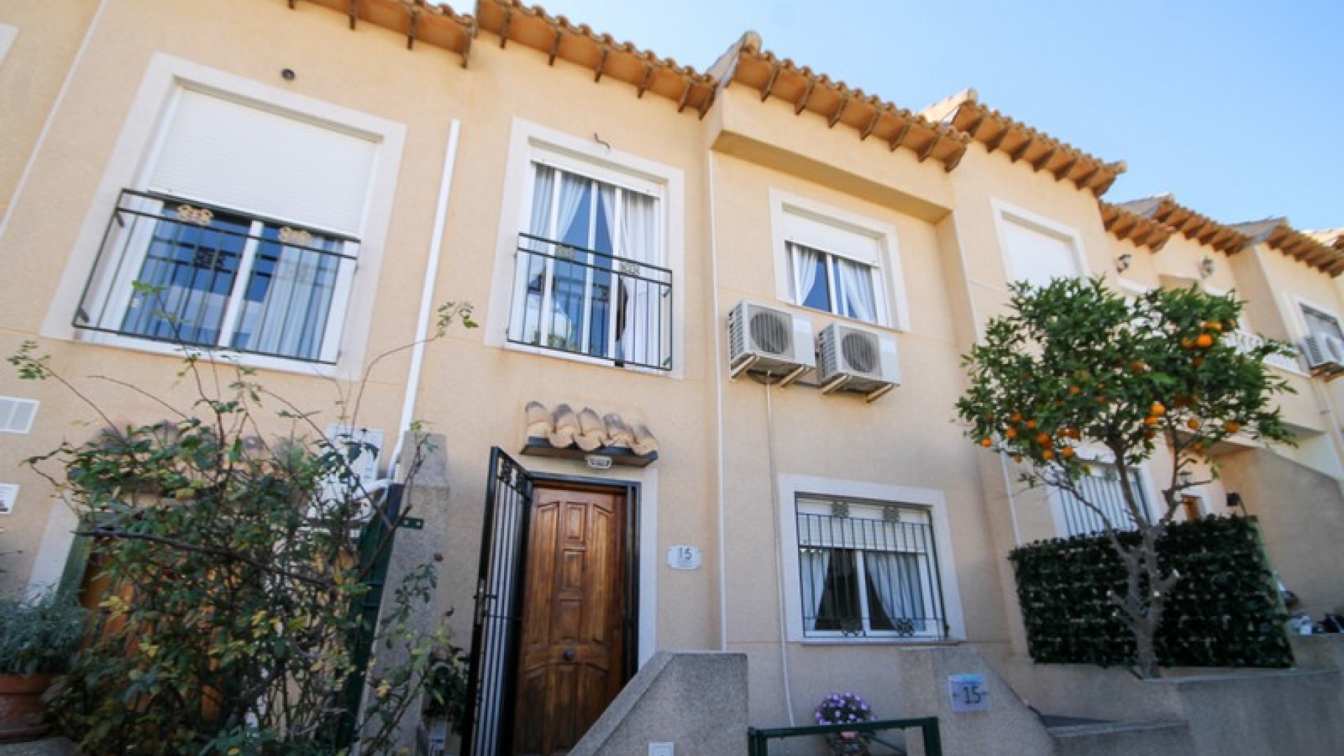 Resale - Townhouse - Villamartin - La Fuente