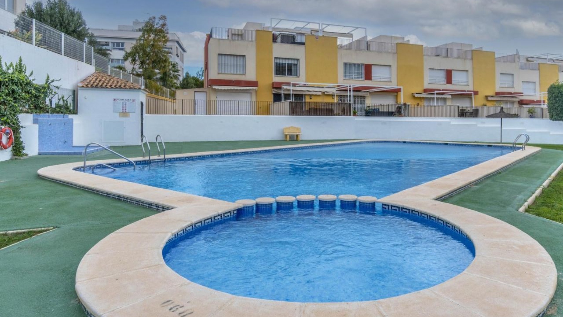 Resale - Townhouse - Villamartin - Los Dolses