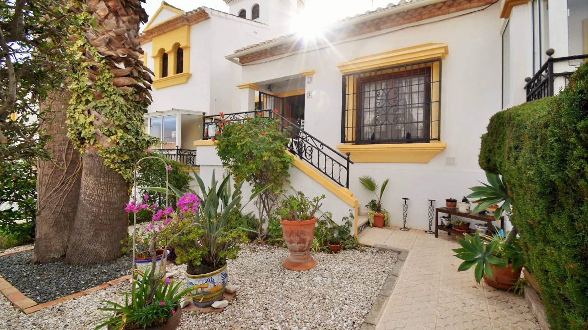 Resale - Townhouse - Villamartin