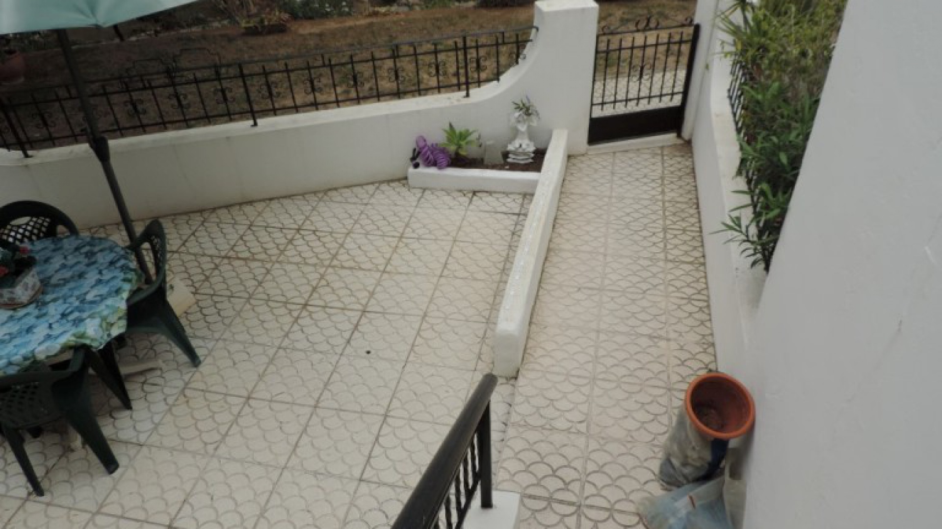 Resale - Townhouse - Villamartin