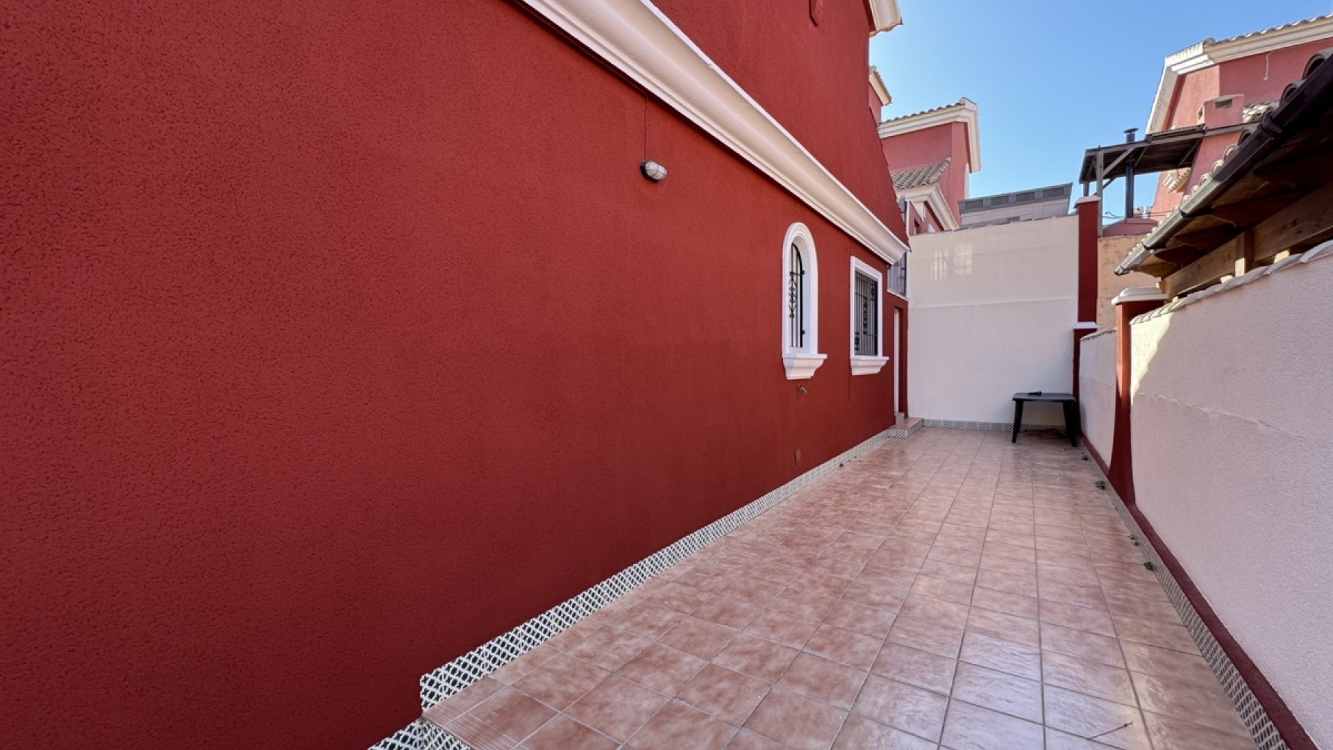 Resale - Townhouse - Villamartin