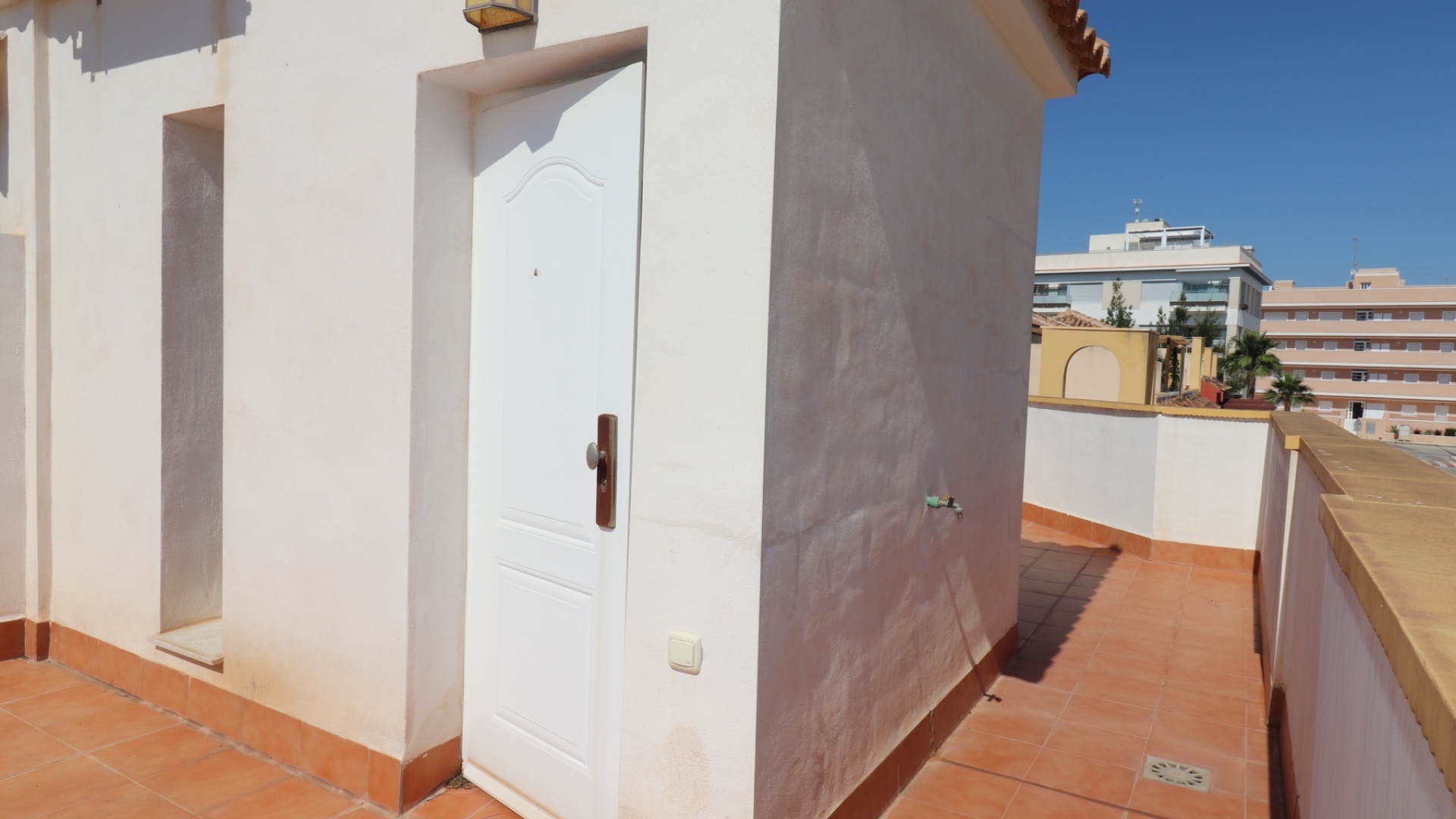 Resale - Townhouse - Villamartin