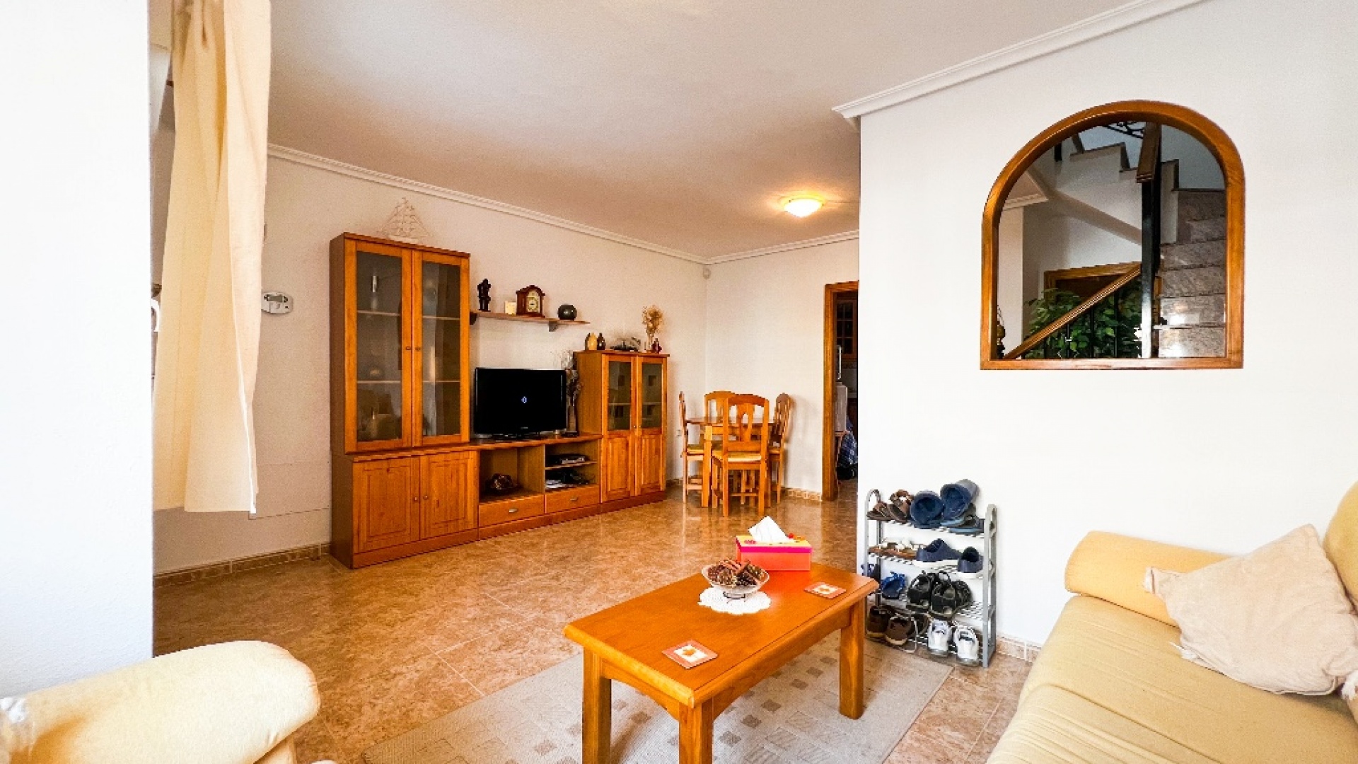 Resale - Townhouse - Villamartin