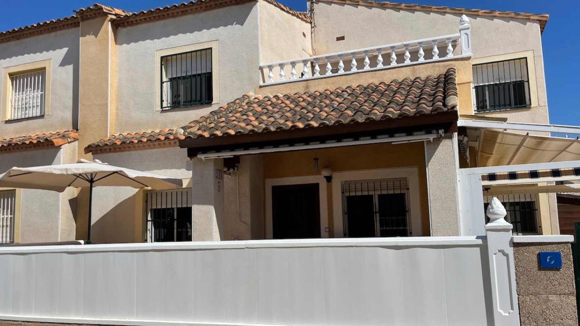 Resale - Villa - Algorfa - Montebello