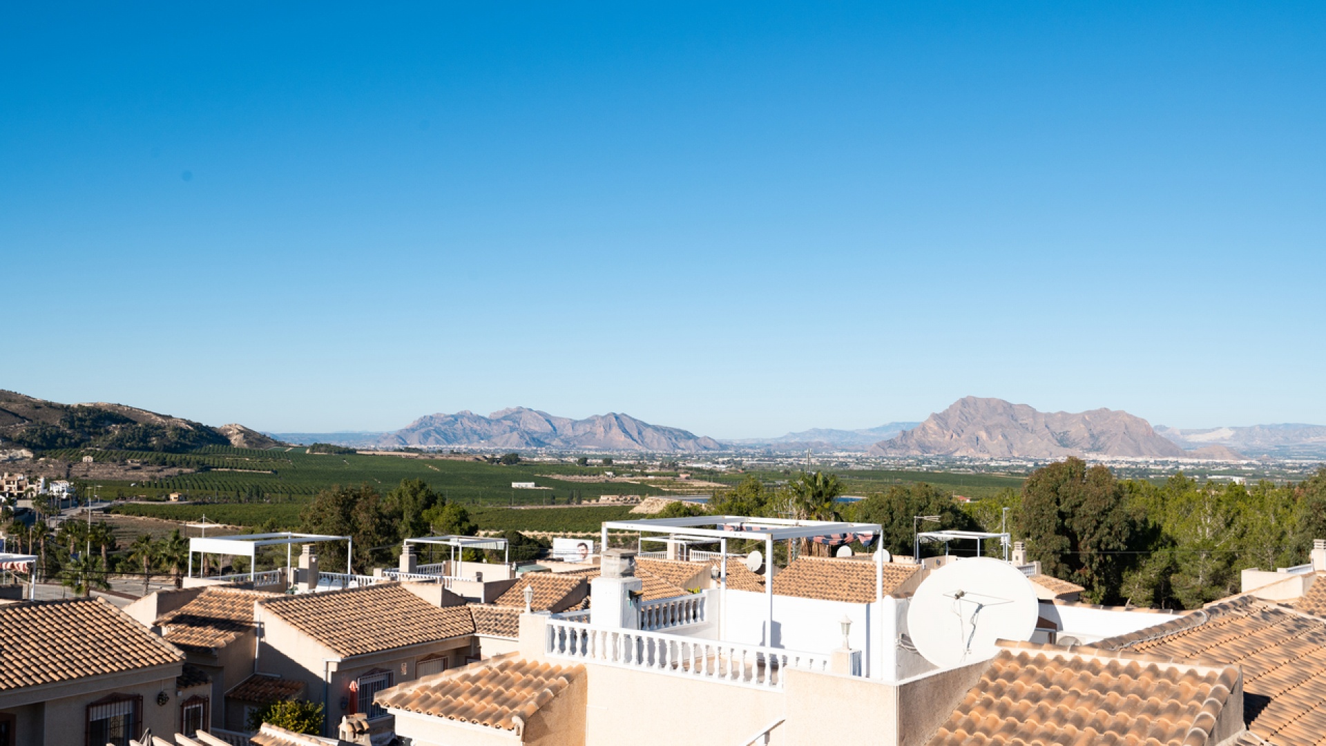 Resale - Villa - Algorfa