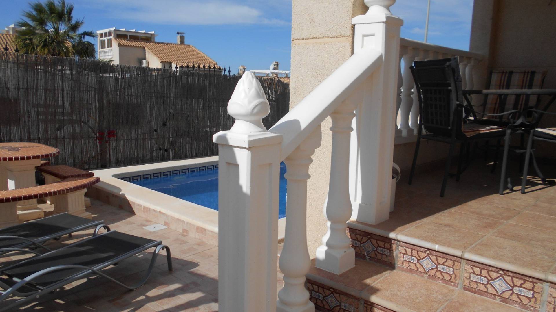 Resale - Villa - Los Altos - villas del duque