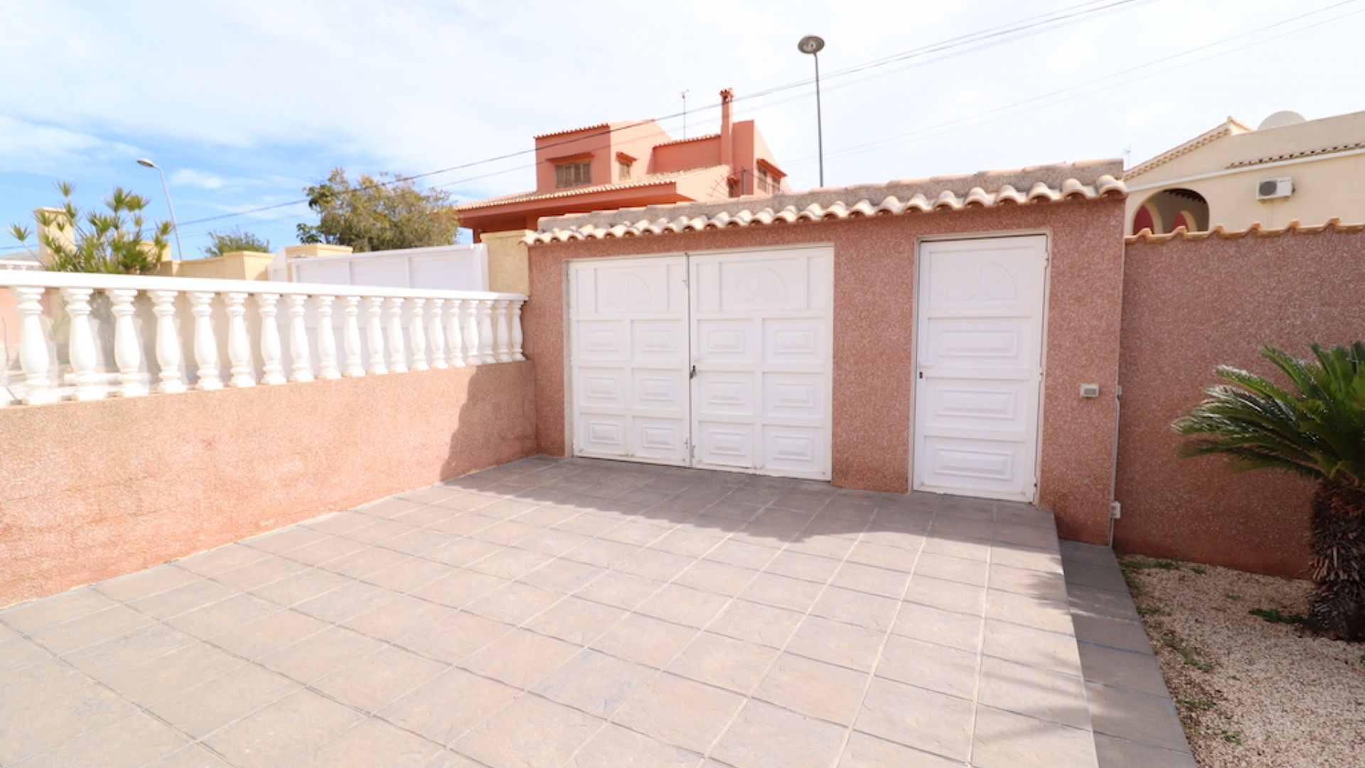 Resale - Villa - Los Balcones