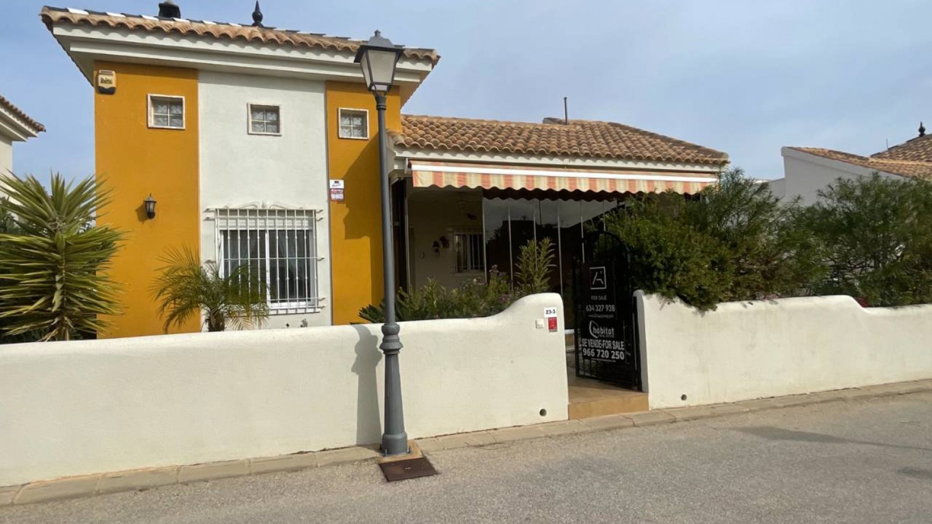 Resale - Villa - Los Montesinos