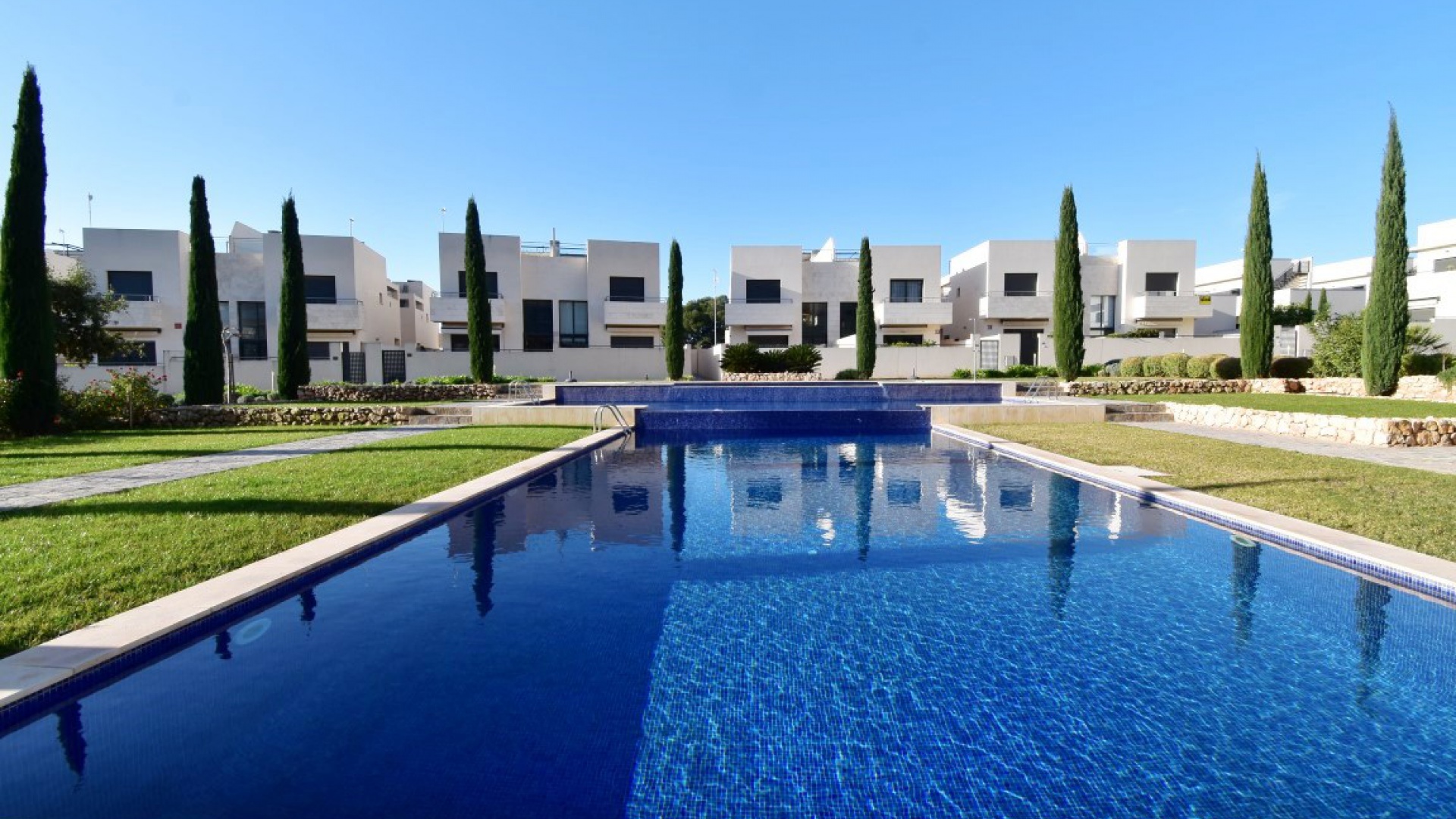 Resale - Villa - Orihuela Costa - Los Dolses