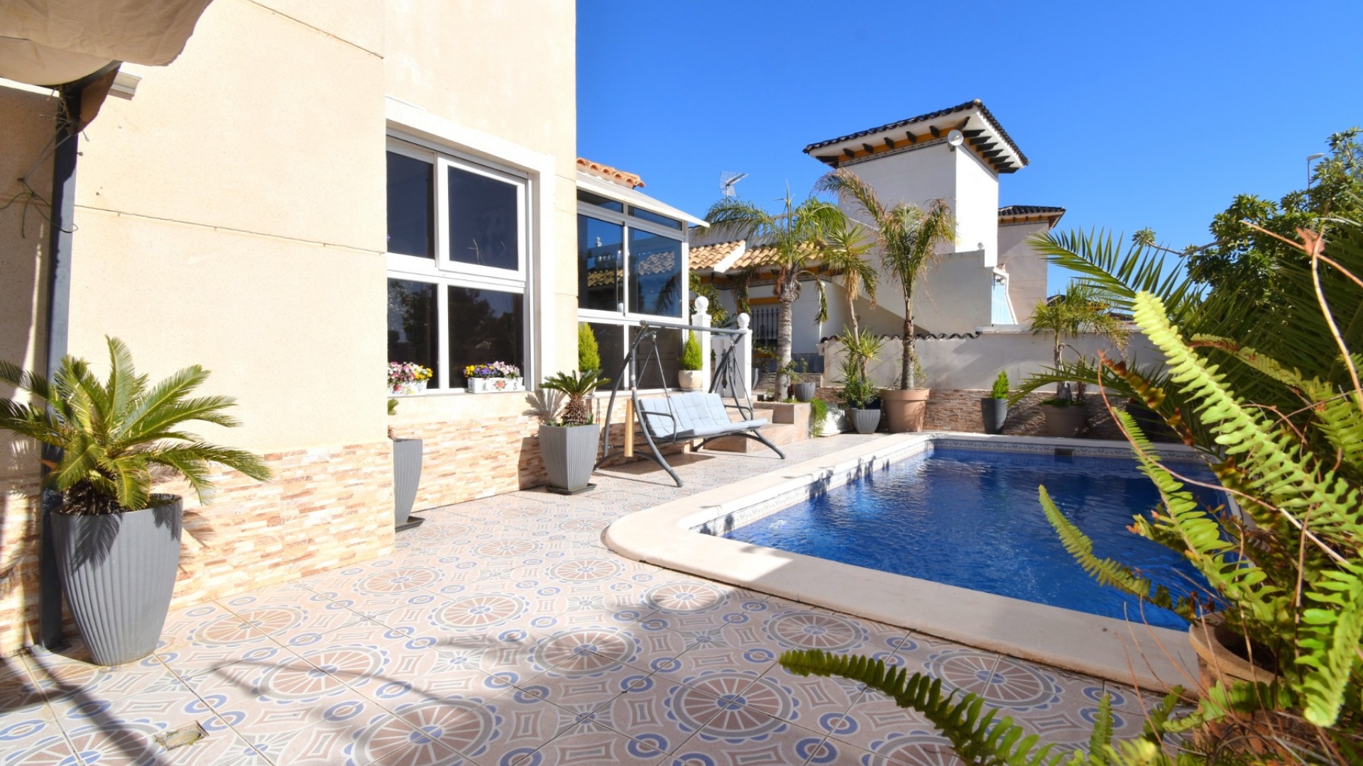 Resale - Villa - Orihuela Costa - Playa Flamenca