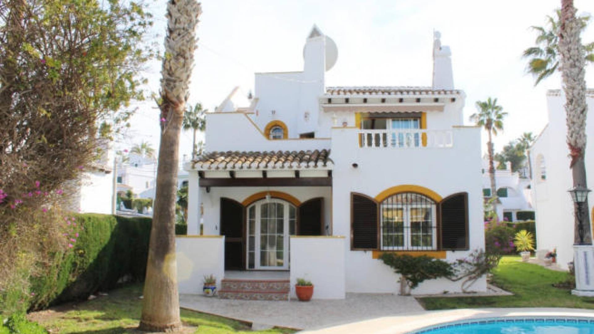 Resale - Villa - Orihuela Costa - Villamartin