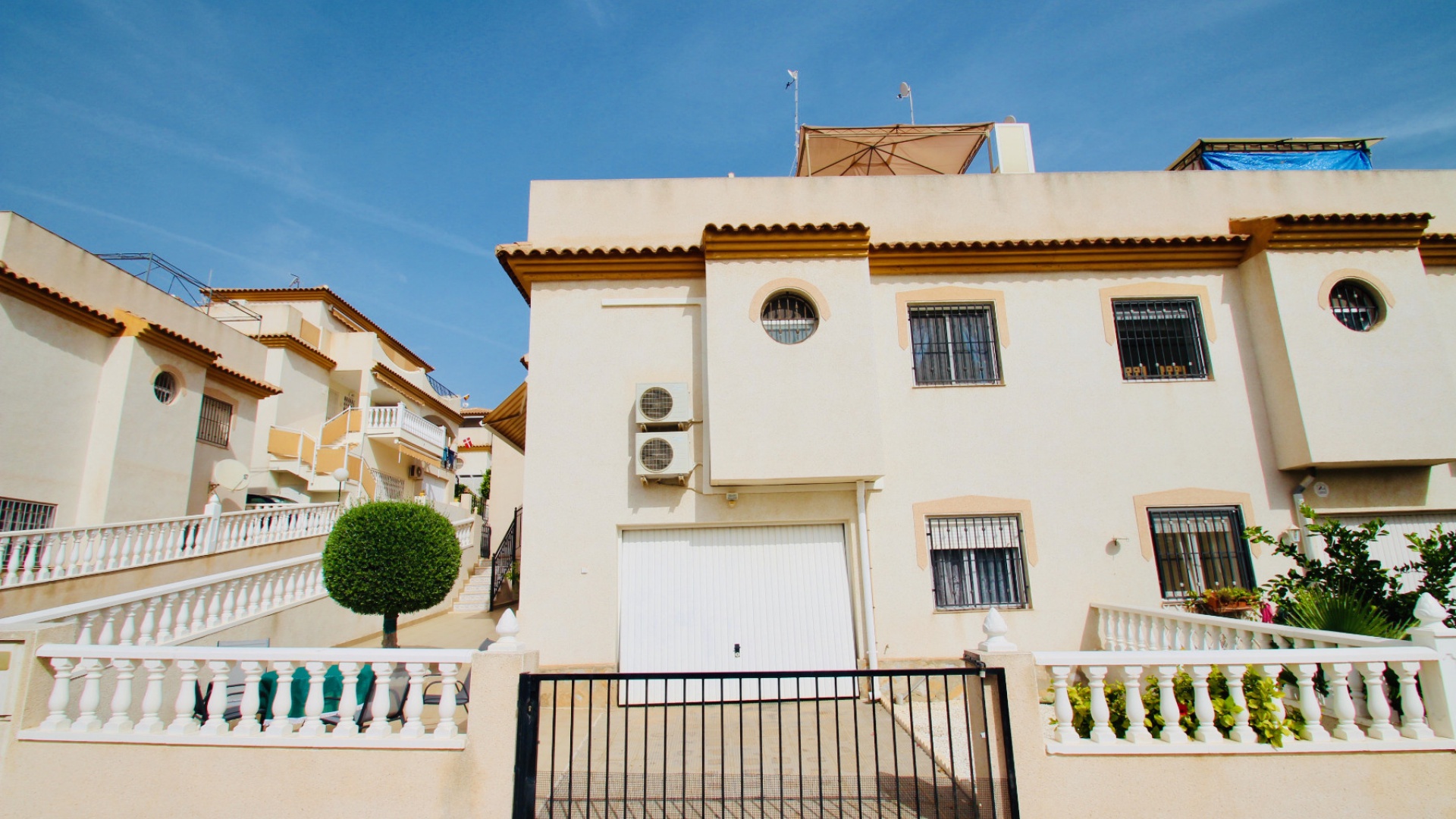 Resale - Villa - Playa Flamenca - iria