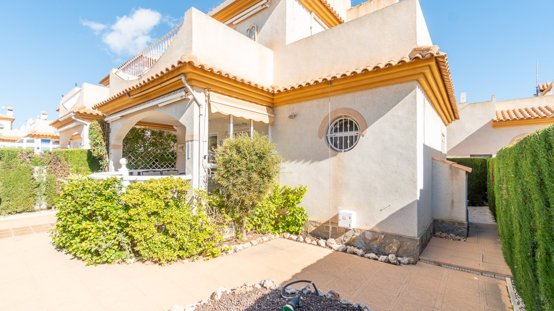 Resale - Villa - Playa Flamenca - iria