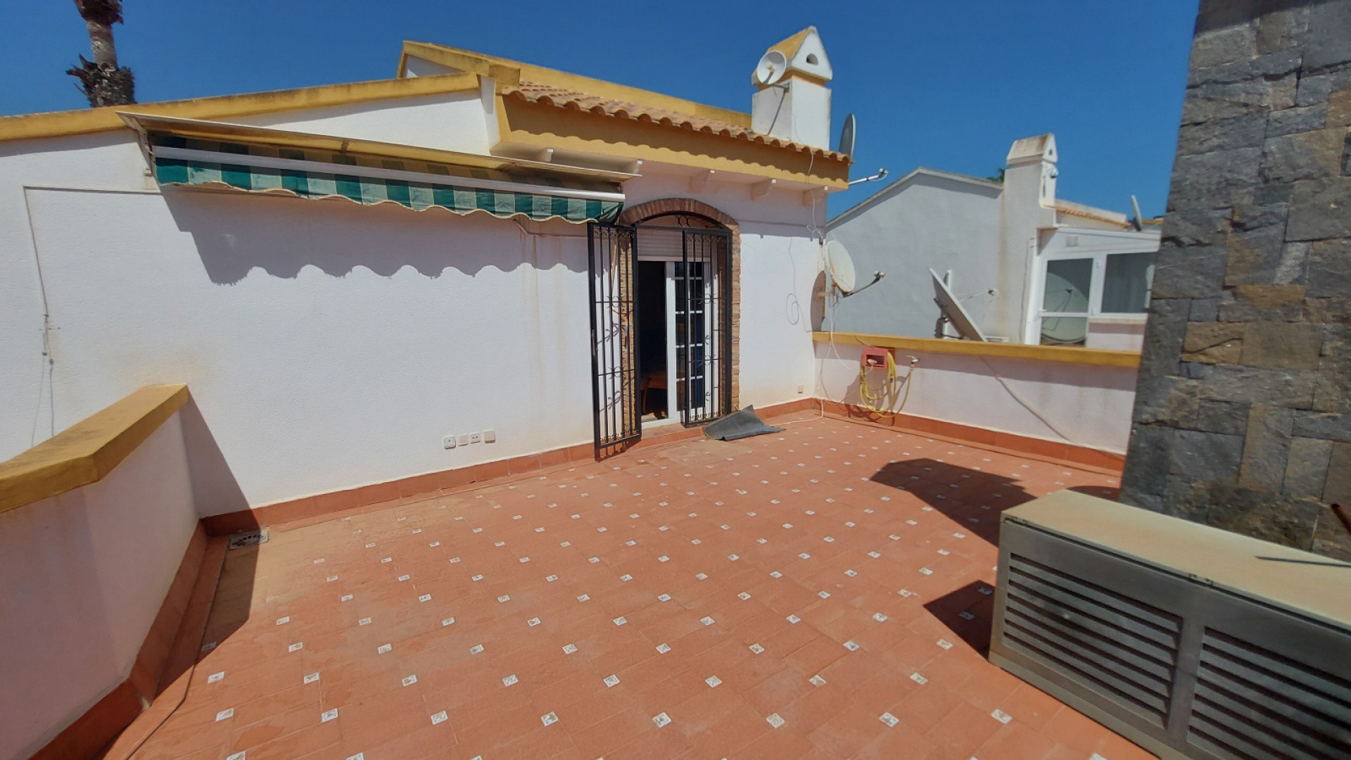 Resale - Villa - Playa Flamenca - Res. Montilla