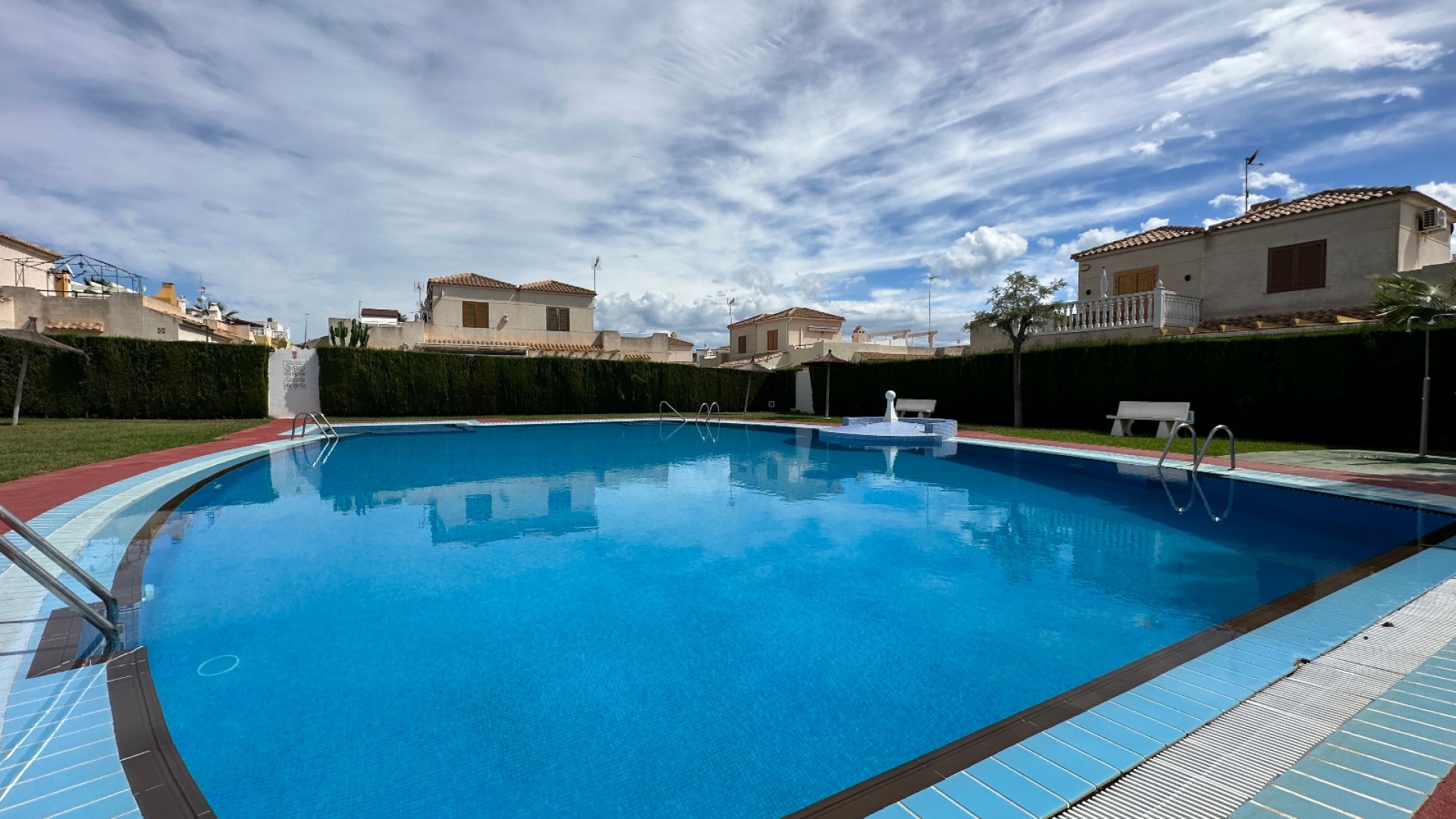 Resale - Villa - Playa Flamenca - serena