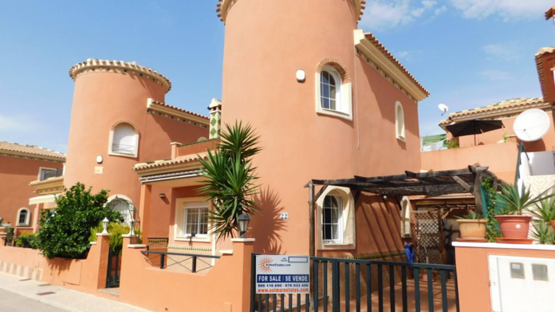 Resale - Villa - Playa Flamenca - villas san luis