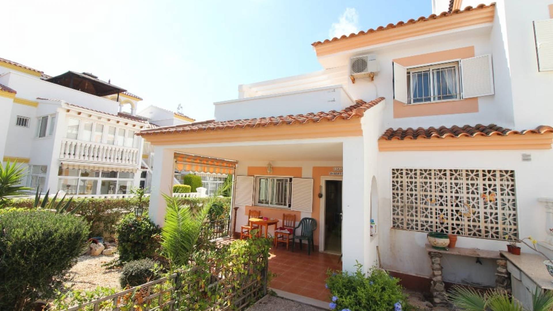 Resale - Villa - Playa Flamenca - zeniamar