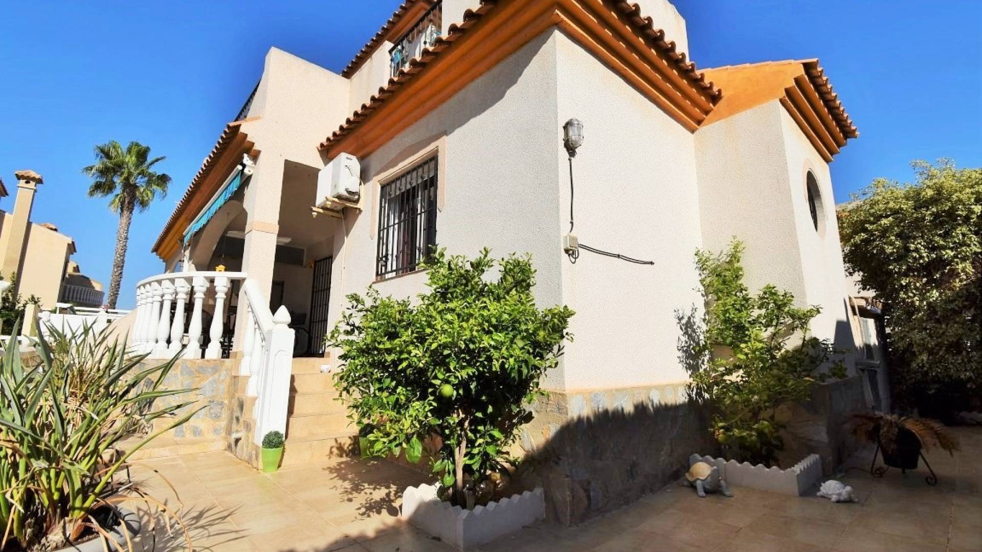 Resale - Villa - Playa Flamenca