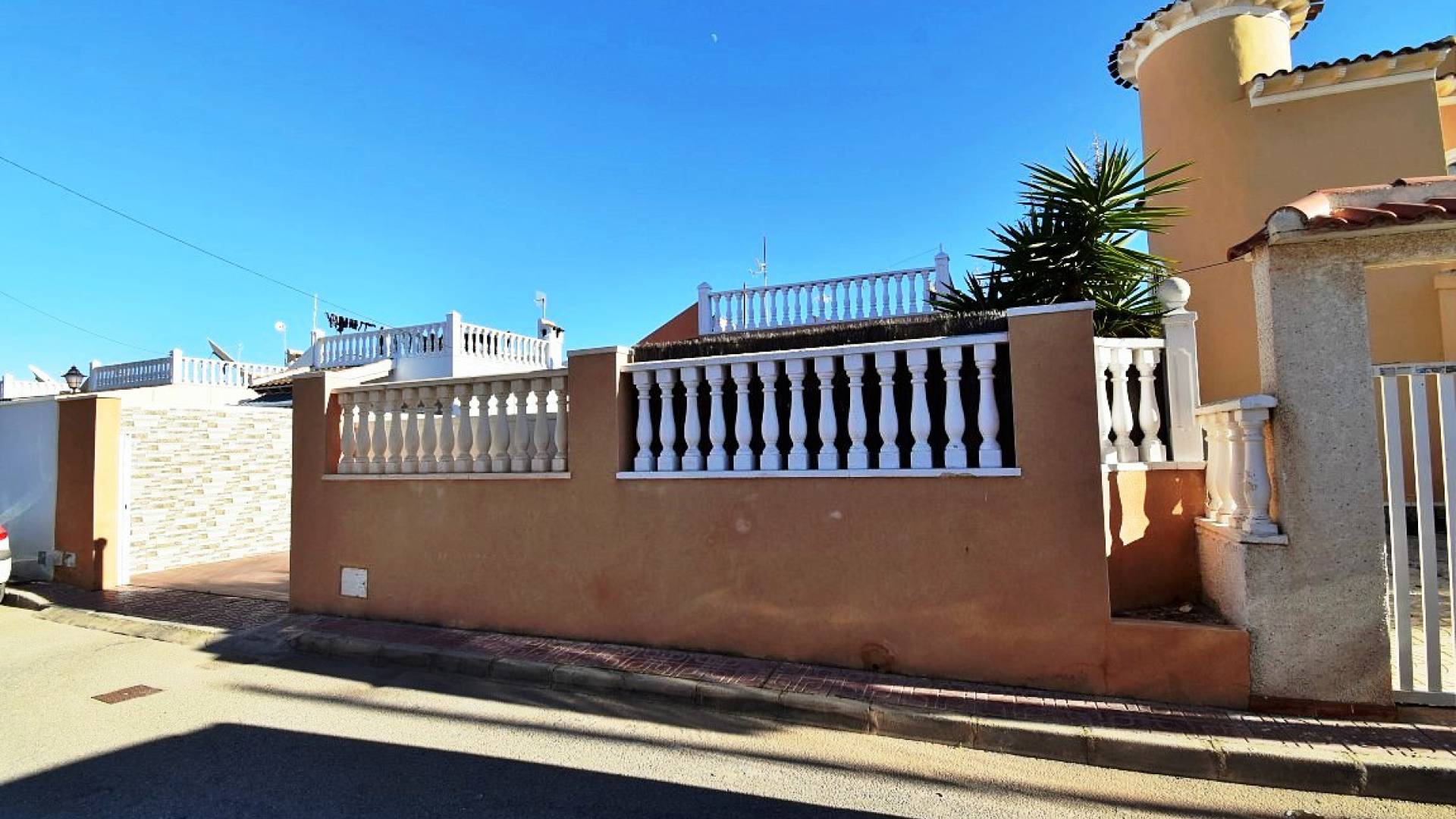 Resale - Villa - Playa Flamenca