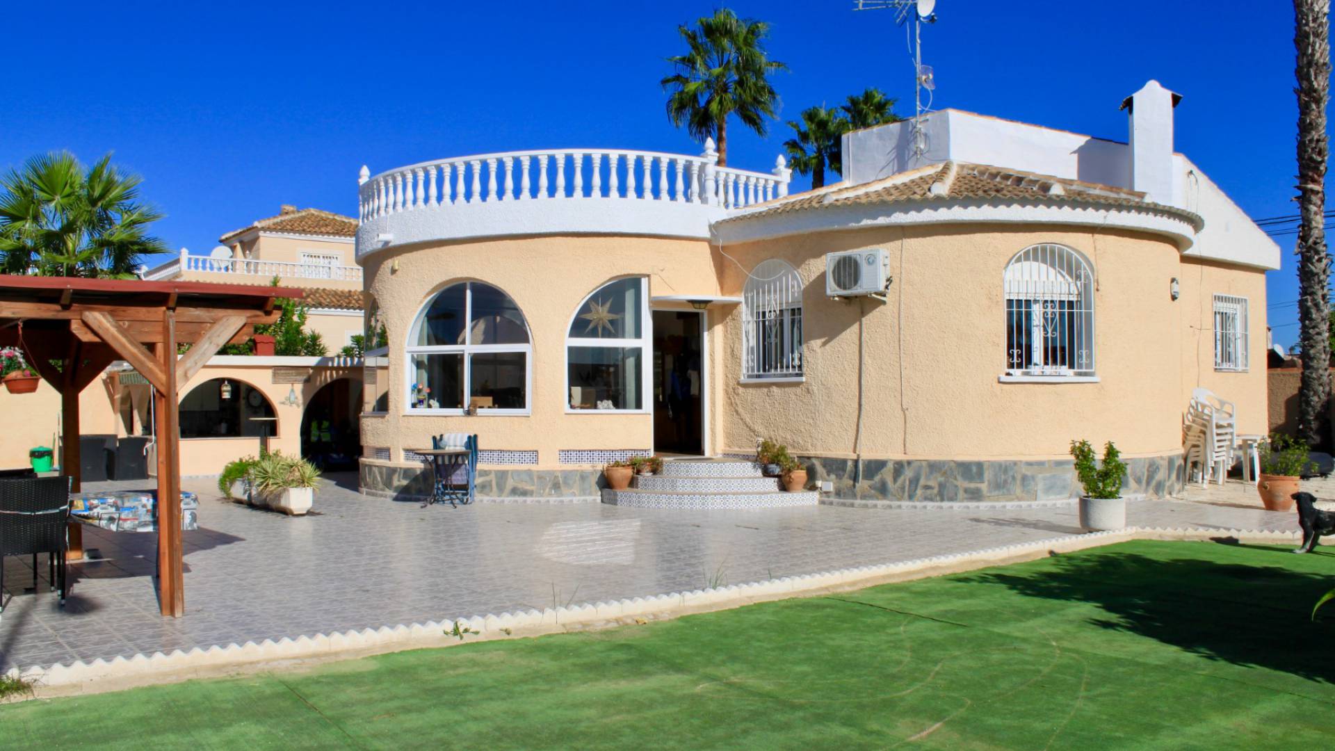 Resale - Villa - Torrevieja - san luis