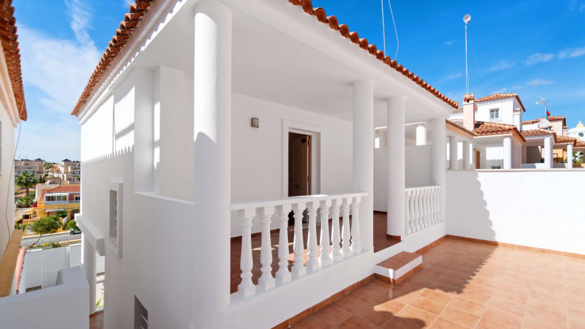 Resale - Villa - Villamartin - blue hills