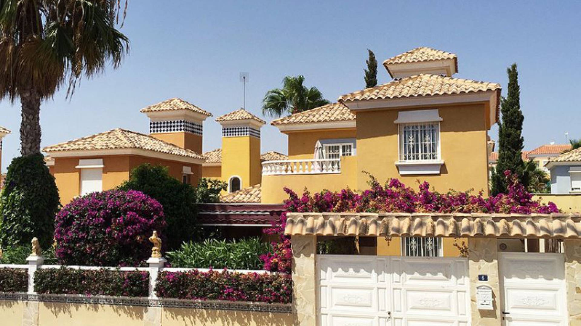 Resale - Villa - Villamartin - El Galan