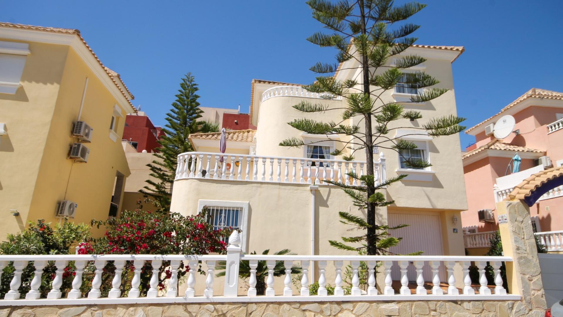 Resale - Villa - Villamartin - El Galan