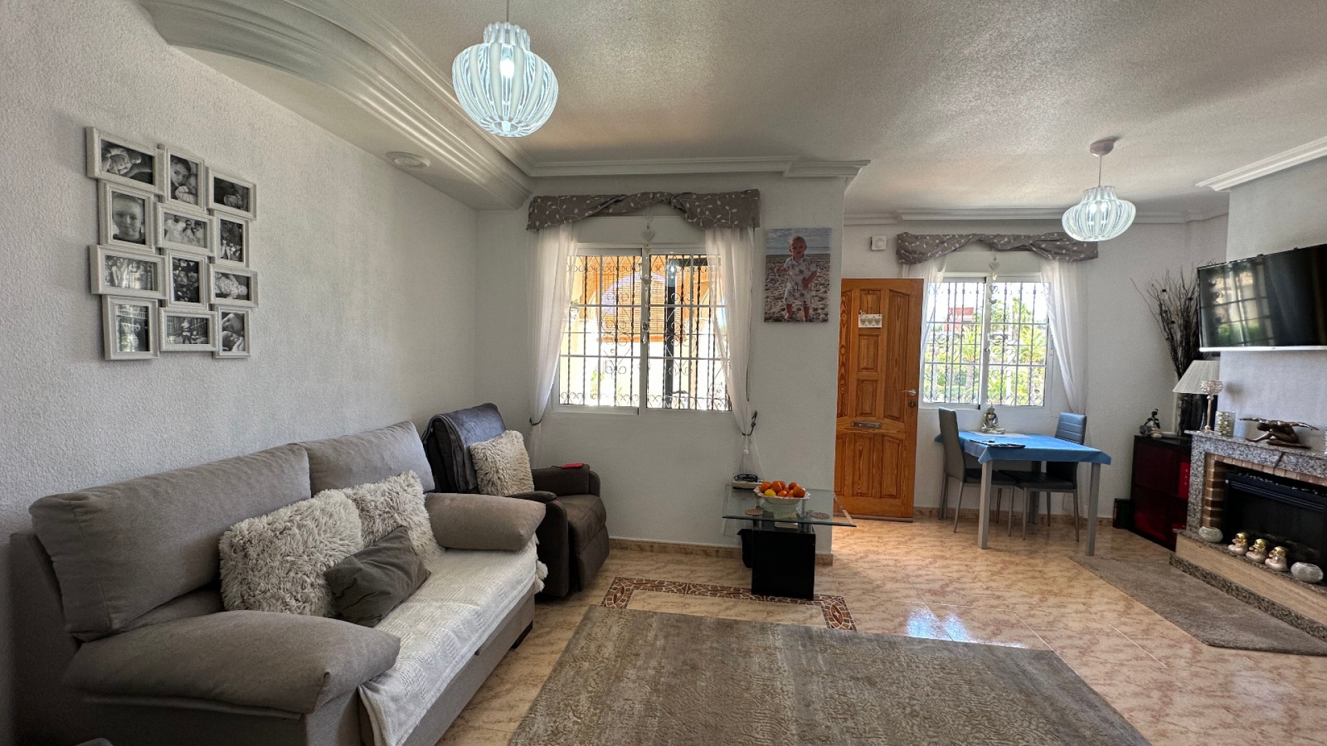 Resale - Villa - Villamartin - El Galan