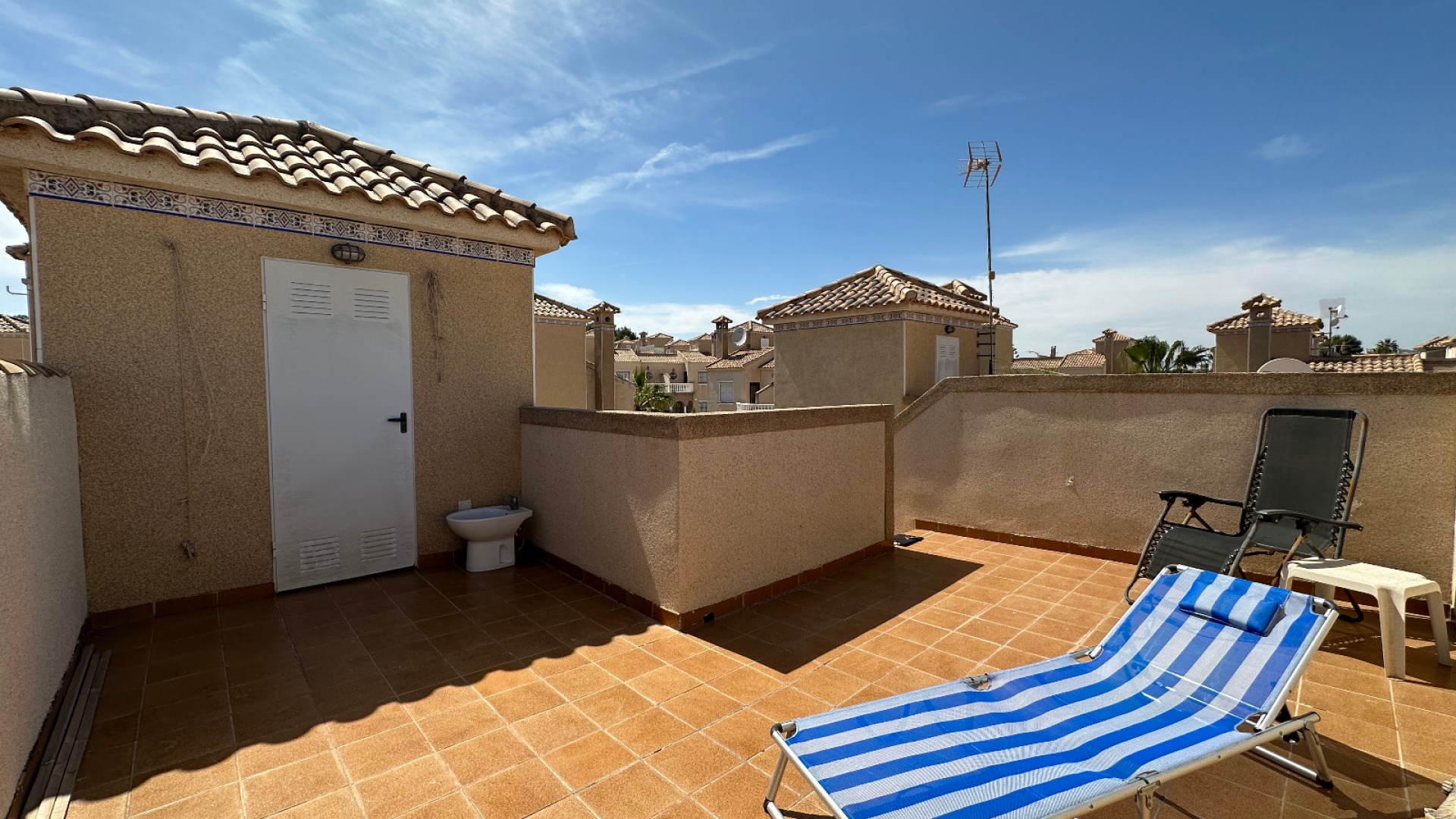 Resale - Villa - Villamartin - El Galan