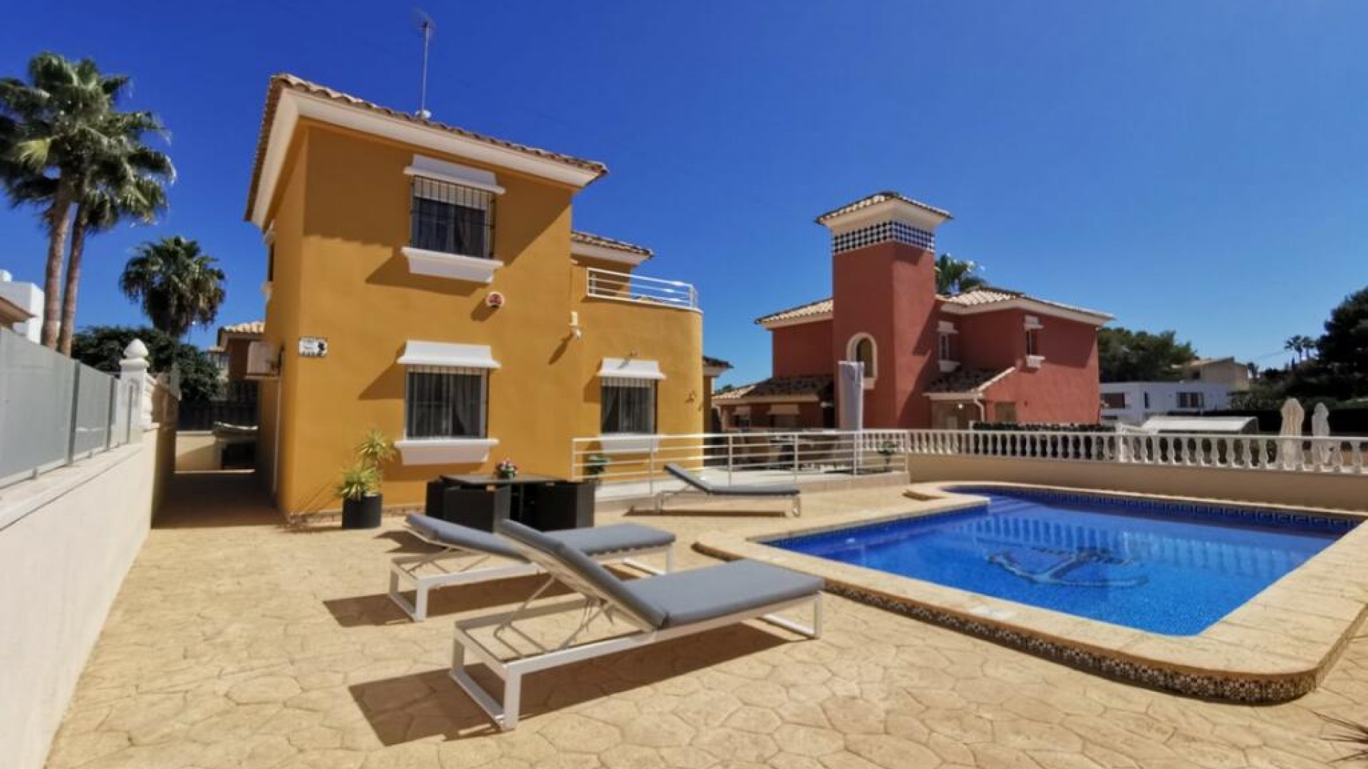 Resale - Villa - Villamartin - El Galan