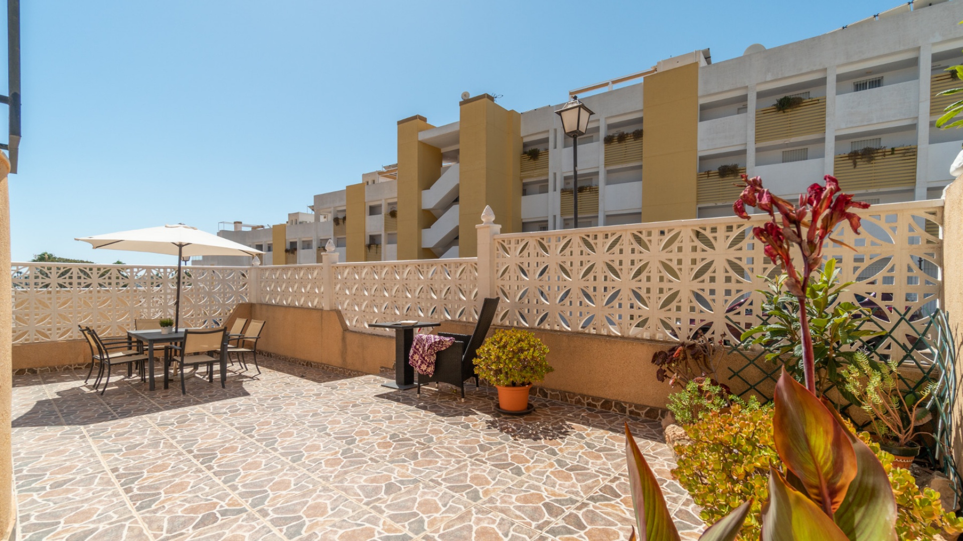 Resale - Villa - Villamartin - La Fuente