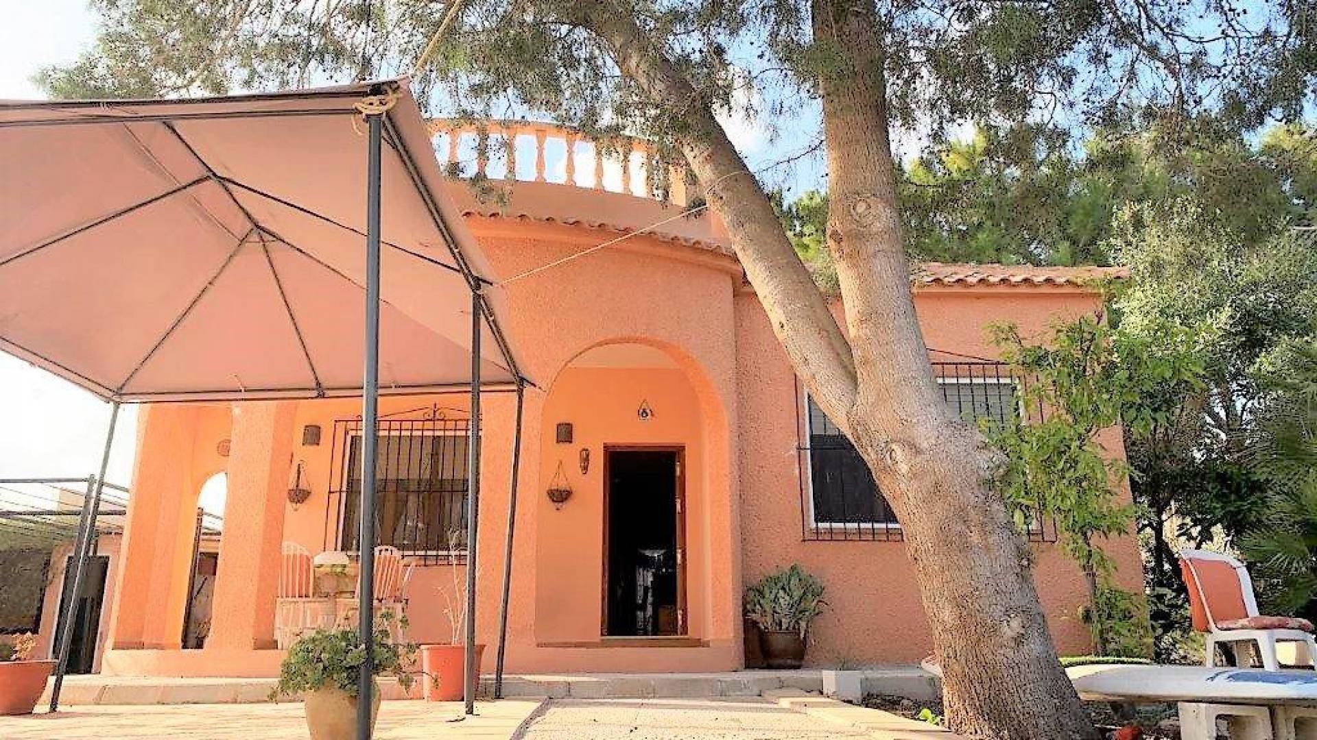 Resale - Villa - Villamartin - Los Dolses