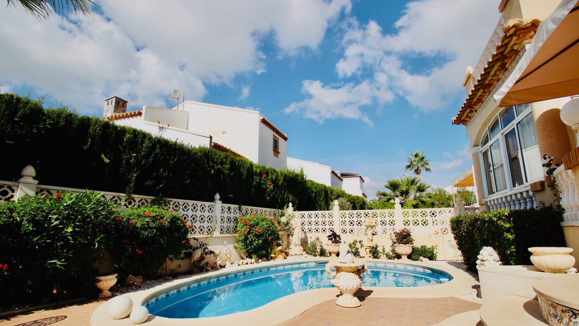 Resale - Villa - Villamartin - Los Dolses