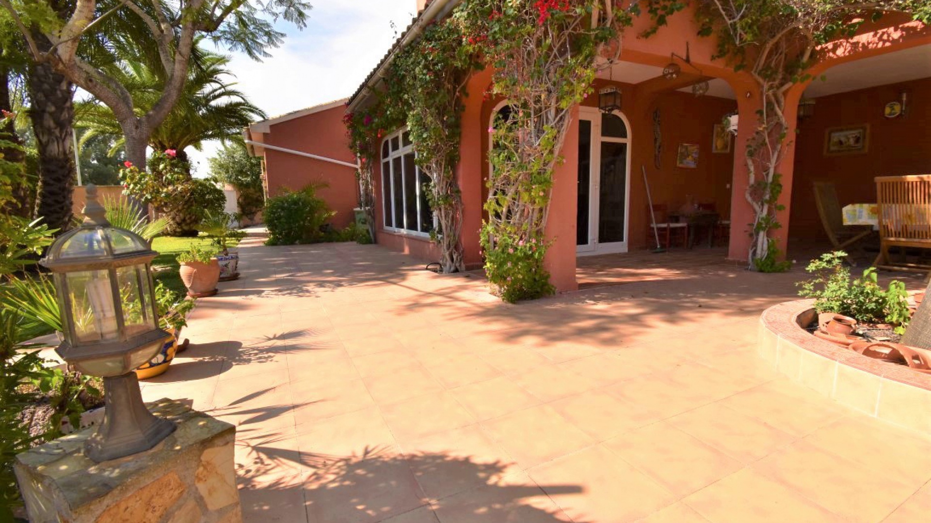 Resale - Villa - Villamartin