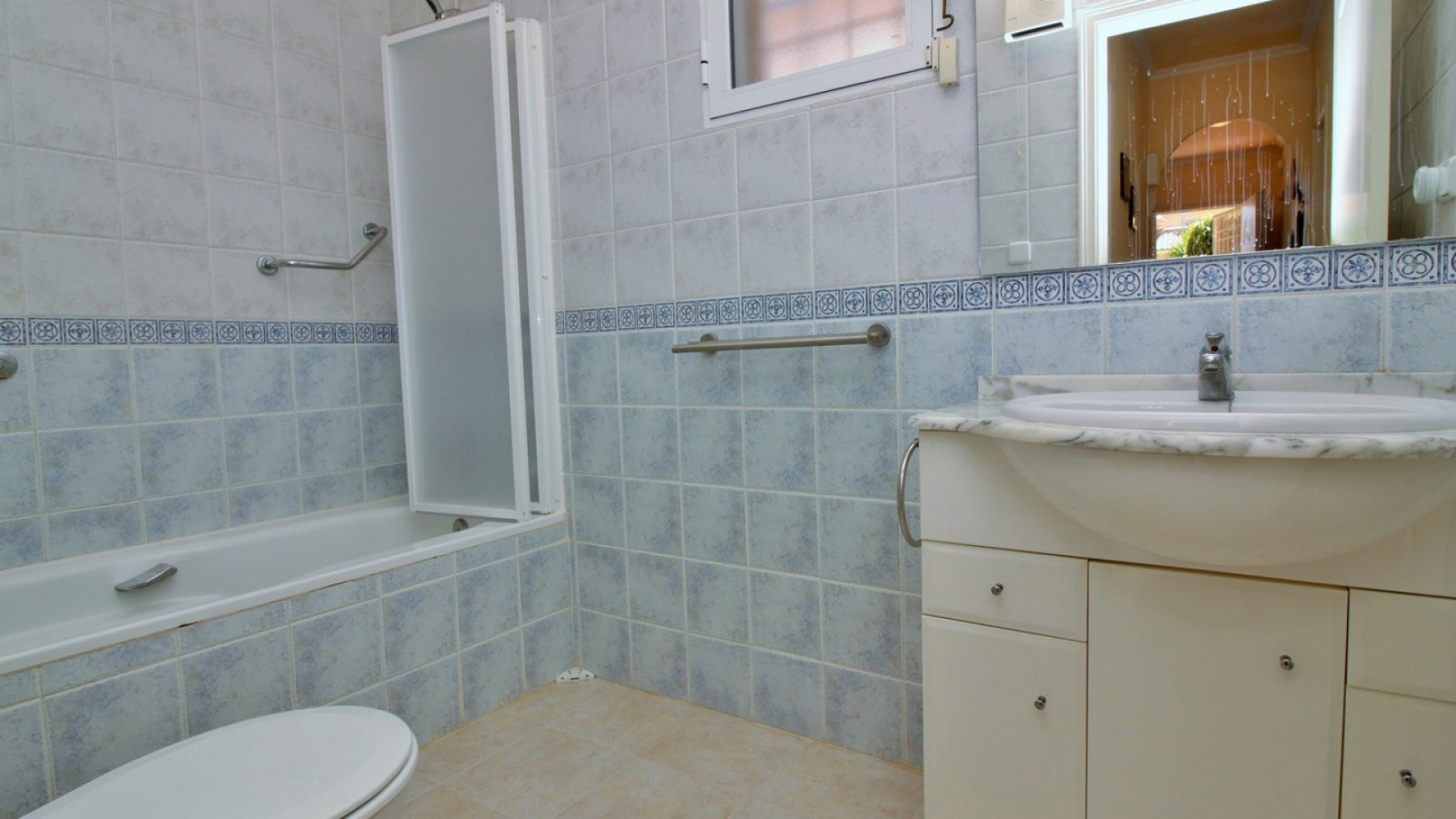 Resale - Villa - Villamartin