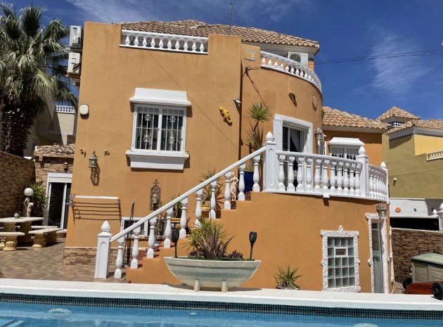 Villa - Wederverkoop - Villamartin - Villamartin