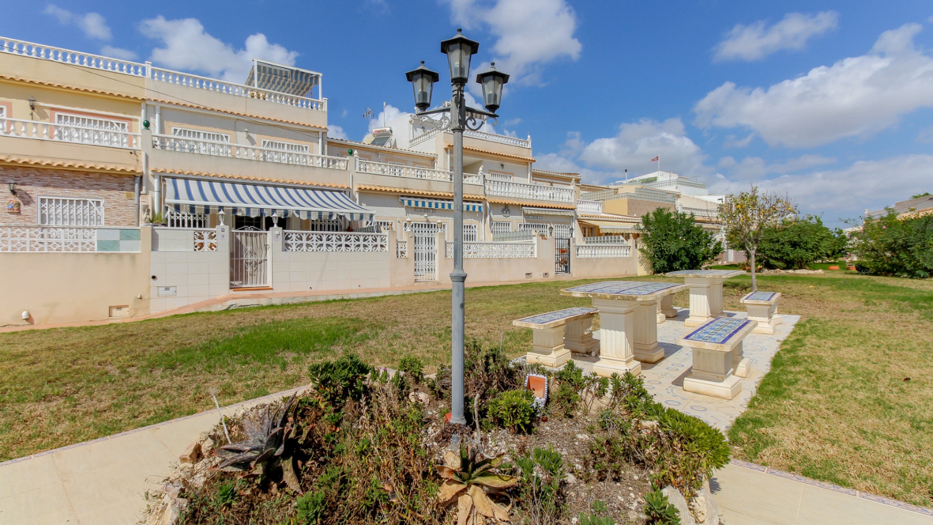 Wederverkoop - Herenhuis - Playa Flamenca - las chismosas