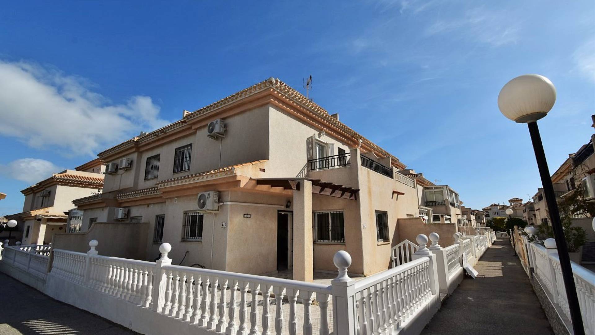 Wederverkoop - Villa - Playa Flamenca